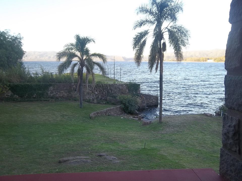 Casa con costa lago Villa Carlos Paz