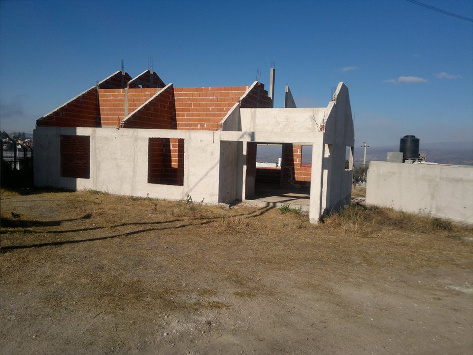 CASA A TERMINAR VILLA CARLOS PAZ