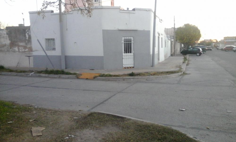 Casa en venta zona comercial