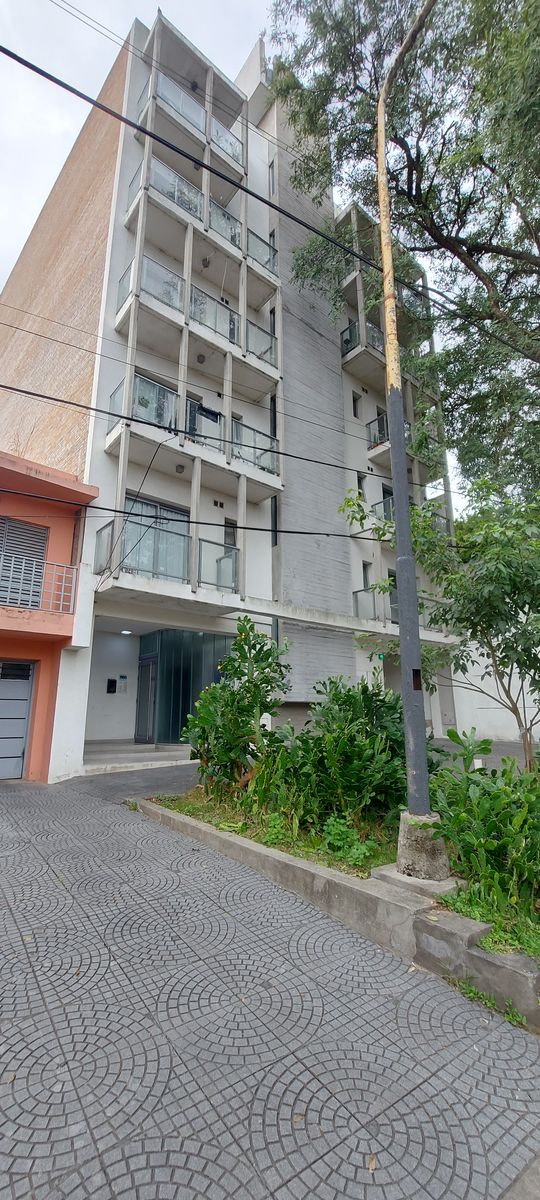 Mono ambiente en venta, alquilado. Paraná