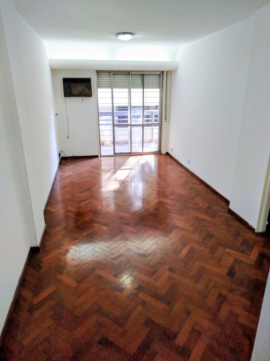 Venta - San Lorenzo 1715 - Semipiso 2 dormitorios 85m2 - Patio