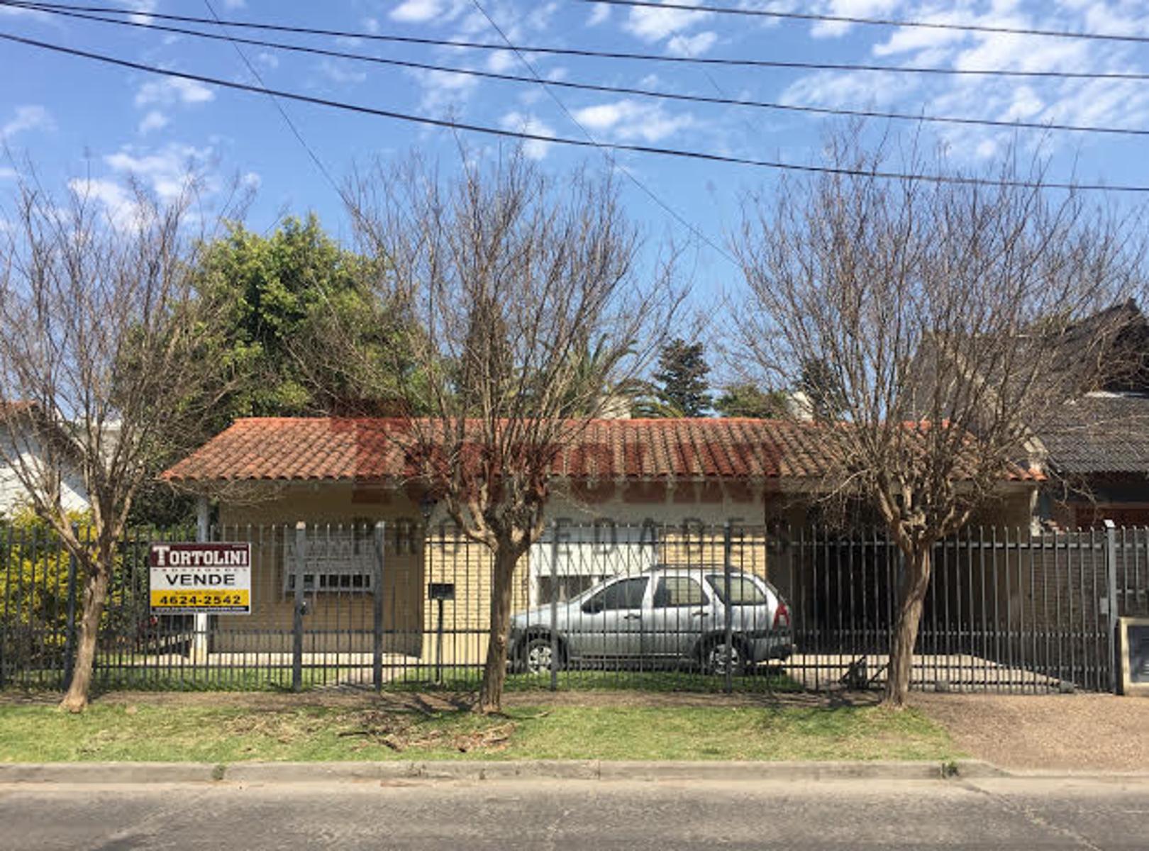 CHALET EXCELENTE ZONA ITUZAINGO NTE