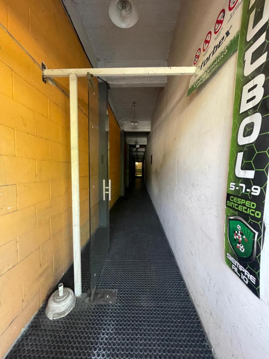 Salón/deposito en alquiler