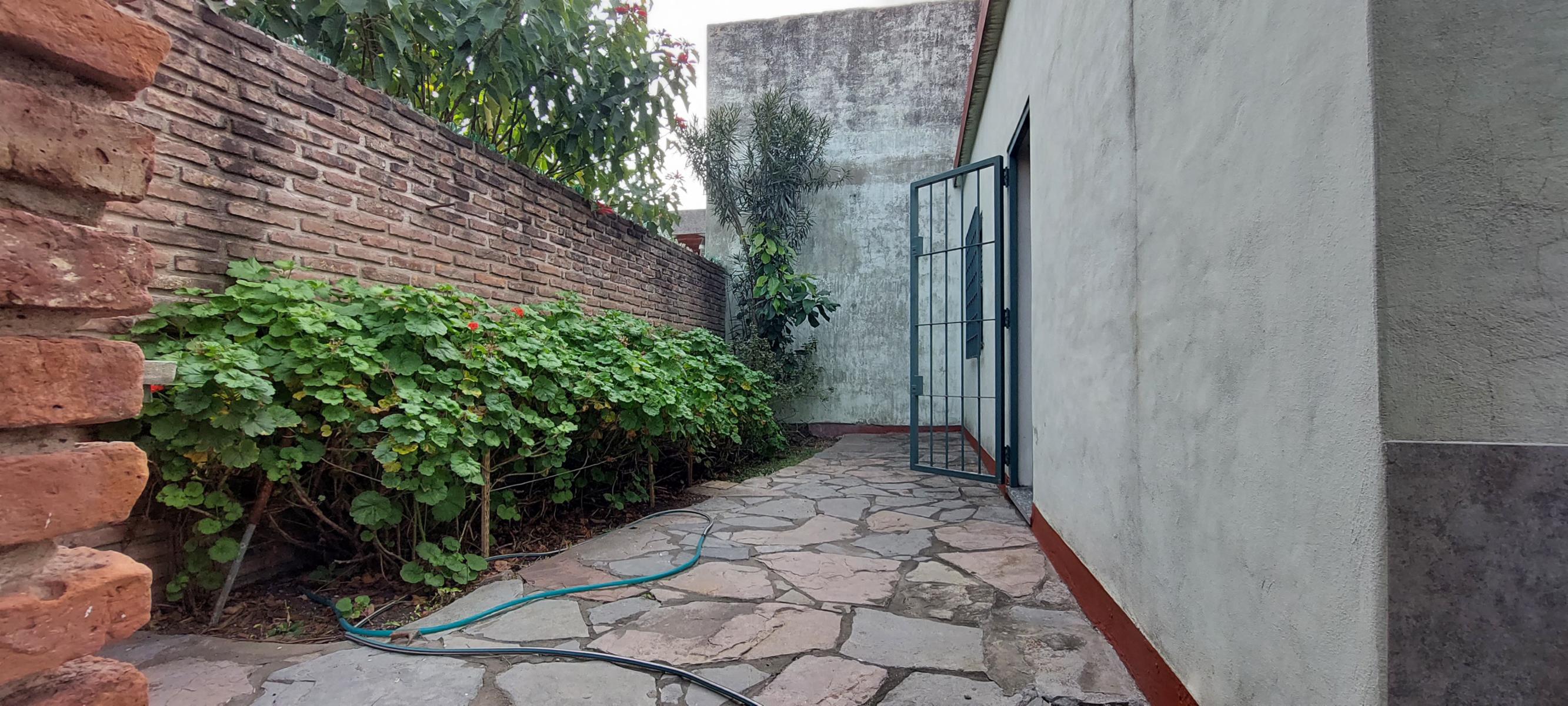 Ph al fondo 3 ambientes con patio