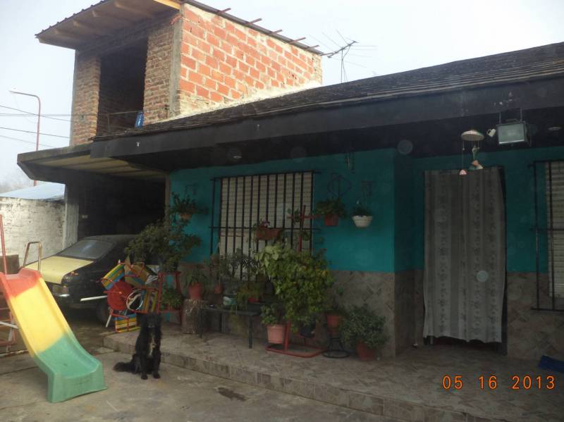 VENDO CASA 2 PLANTAS KM. 39, VIRREY DEL PINO