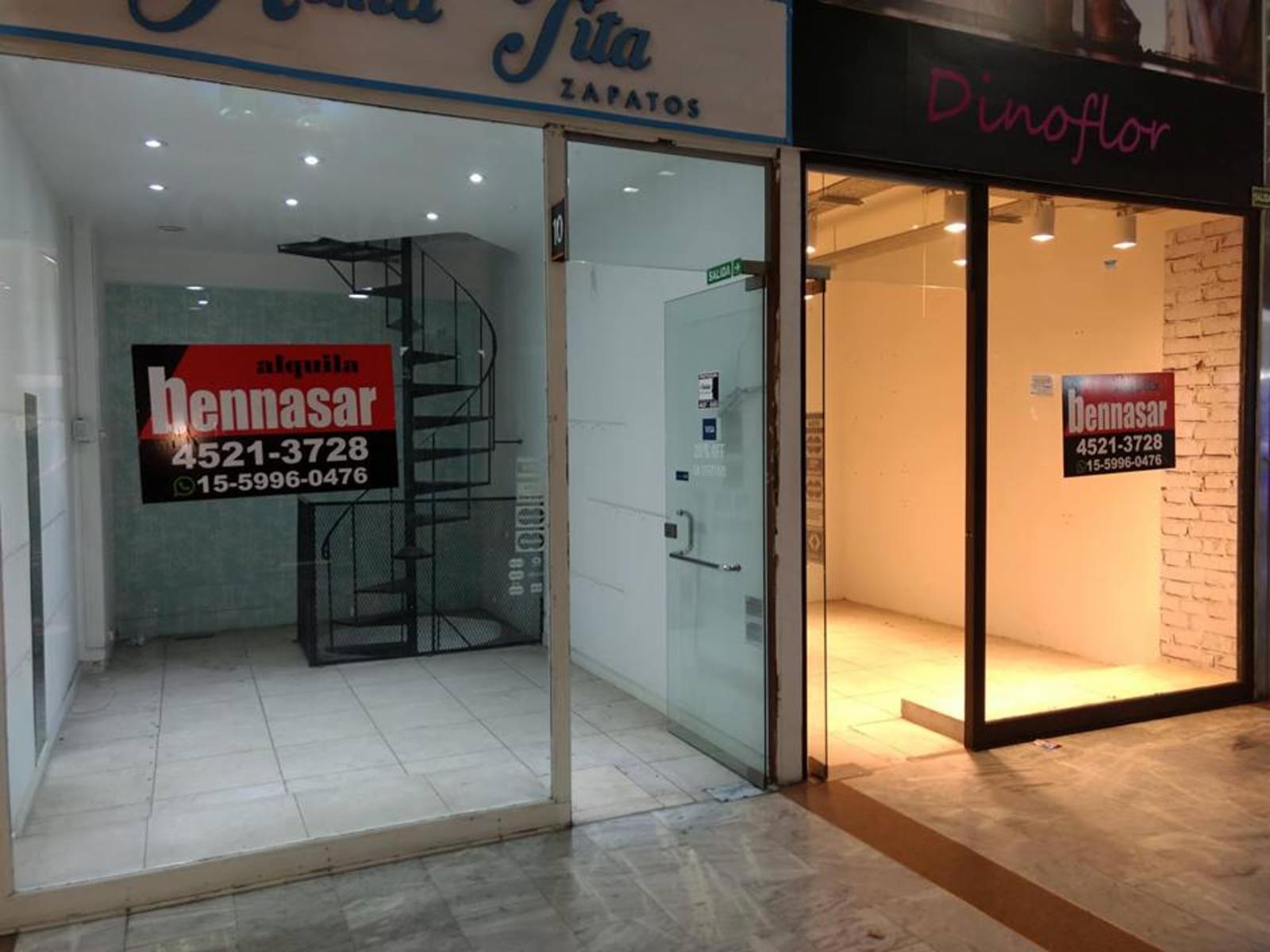SE ALQUILAN LOCALES EN GALERIA A MTROS DE AV. CABILDO