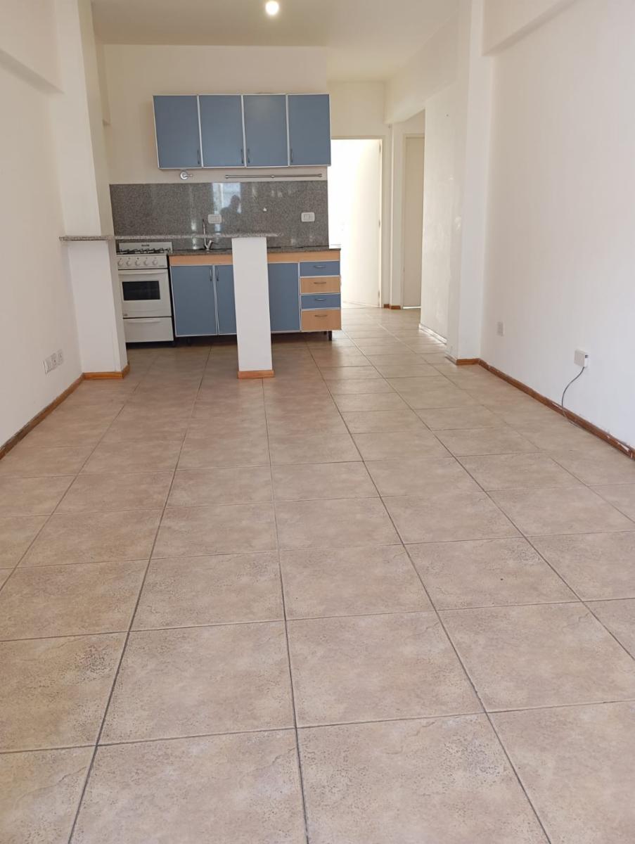 venta ph 3 ambientes con patio, al frente planta baja entrada independiente
