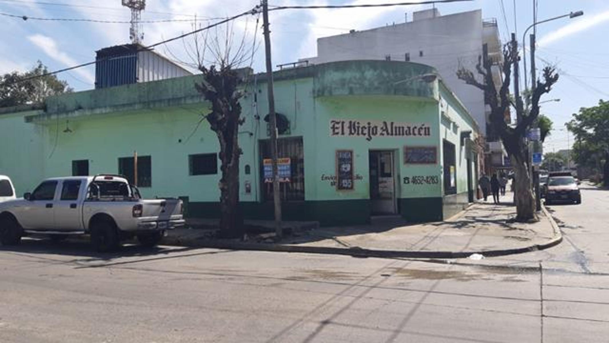 LOCAL (LISANDRO DE LATORRE 1610) VILLA INSUPERABLE