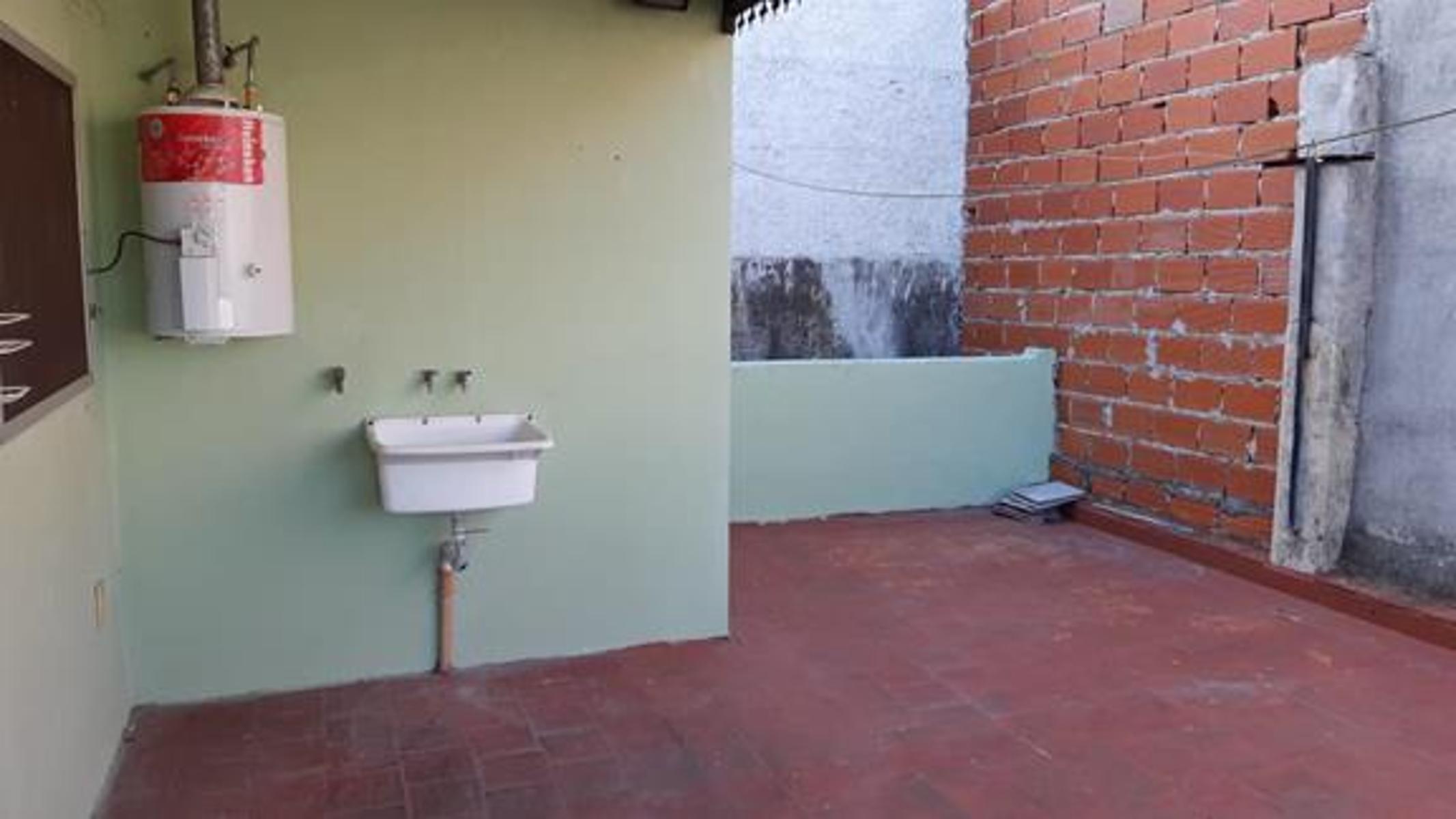 DTO 2 AMBIENTES CON PATIO (GENERAL PICO 1126) C.MADERO