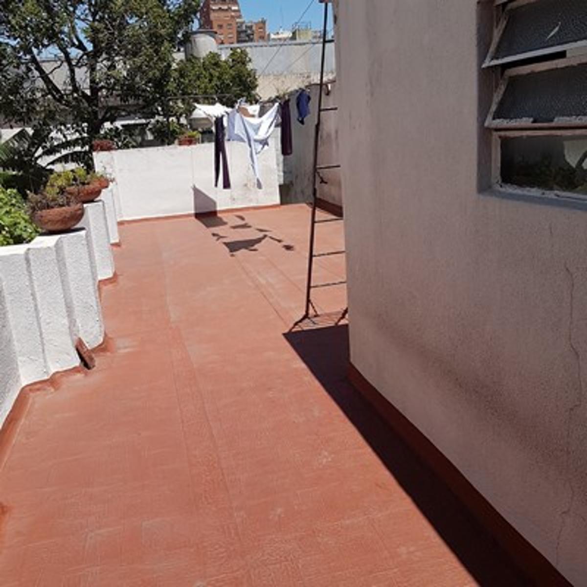 Casa Dos Plantas garage 4 autos  jardin parilla