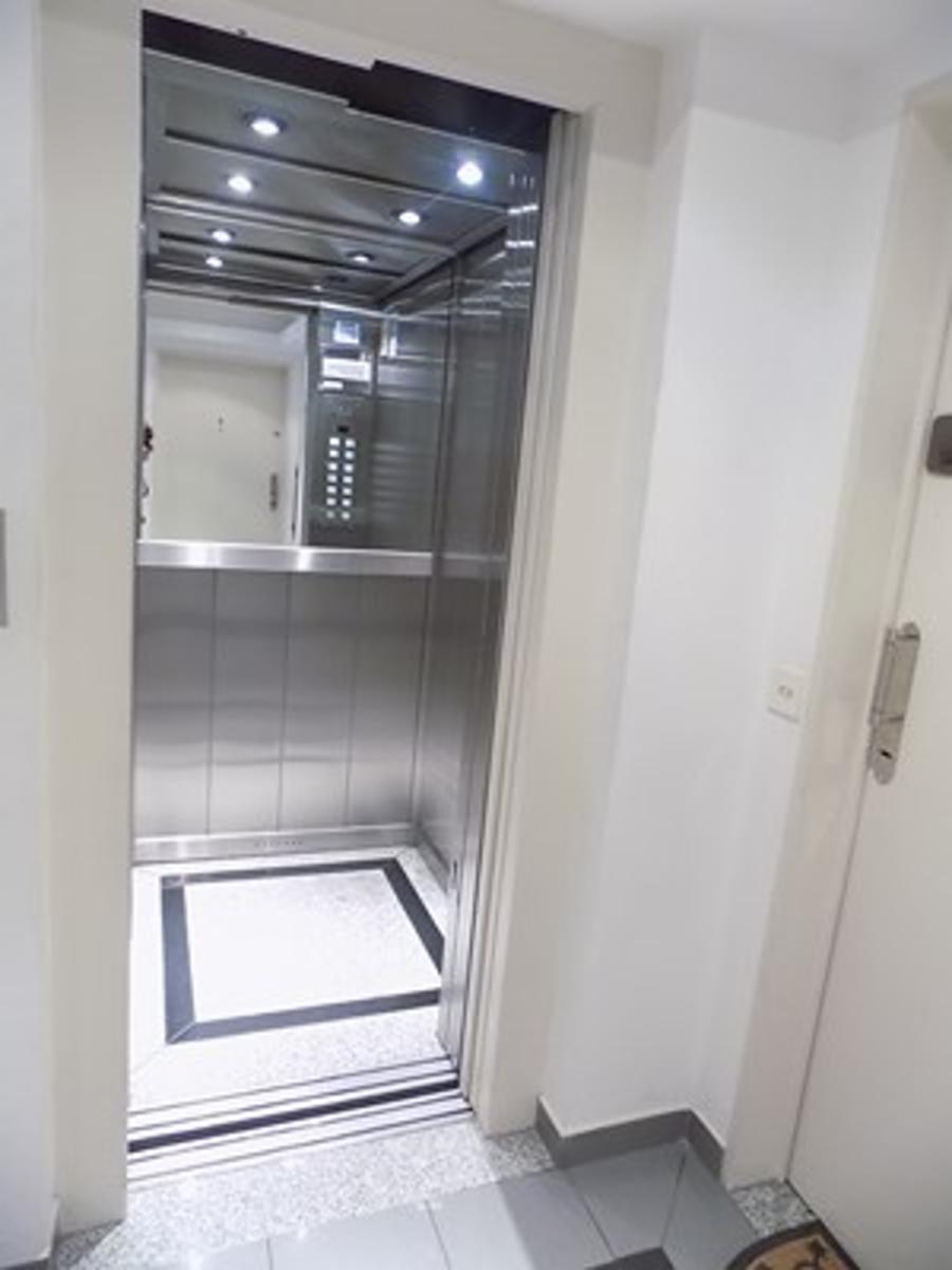 Estupenda OFICINA equipada y amoblada - Apto Credito