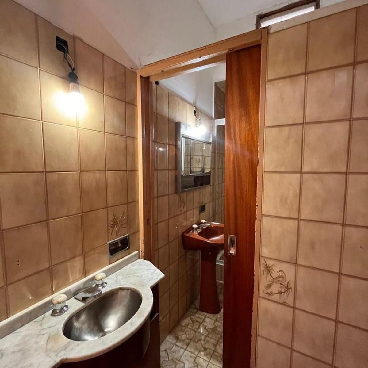 VENTA DE EXCELENTE CHALET 3 AMBIENTES CON COCHERA - LLAVALLOL