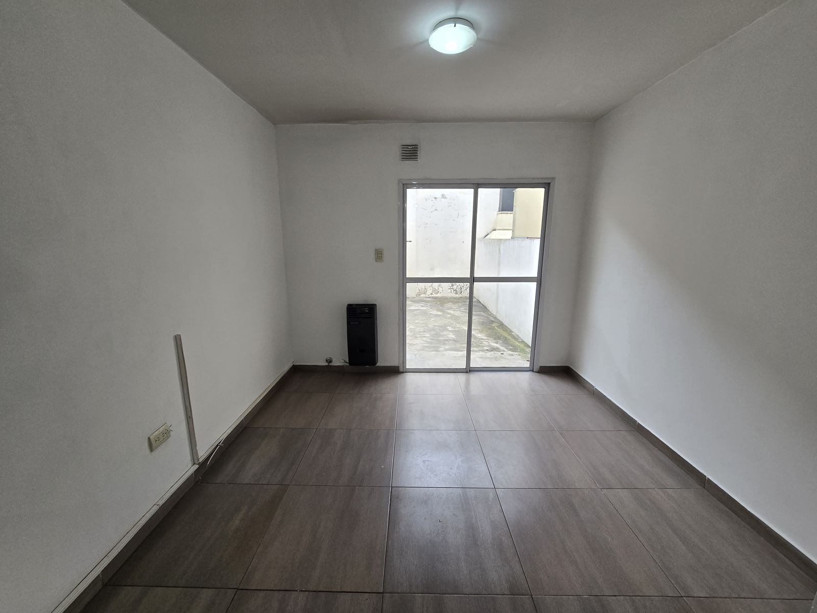 VENTA DE DUPLEX 3 AMBIENTES - SIN EXPENSAS - APTO A CRÉDITO - LUIS GUILLÓN