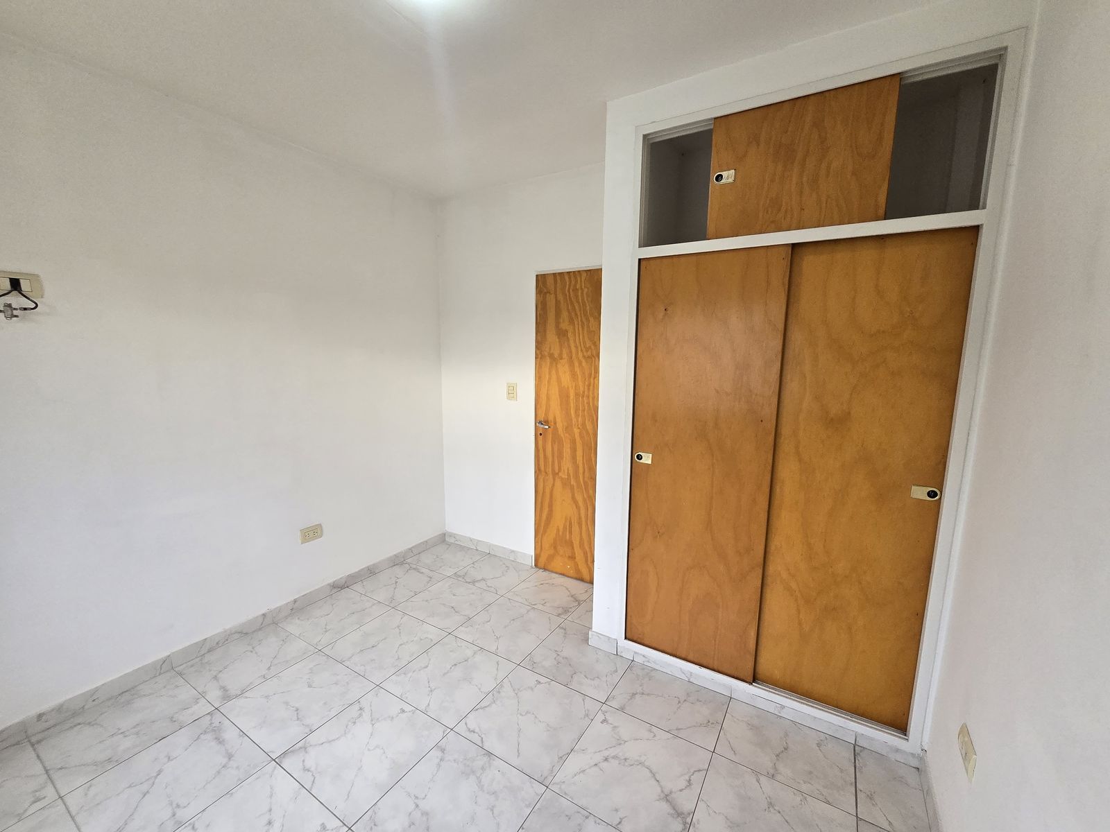 VENTA DE DUPLEX 3 AMBIENTES - SIN EXPENSAS - APTO A CRÉDITO - LUIS GUILLÓN