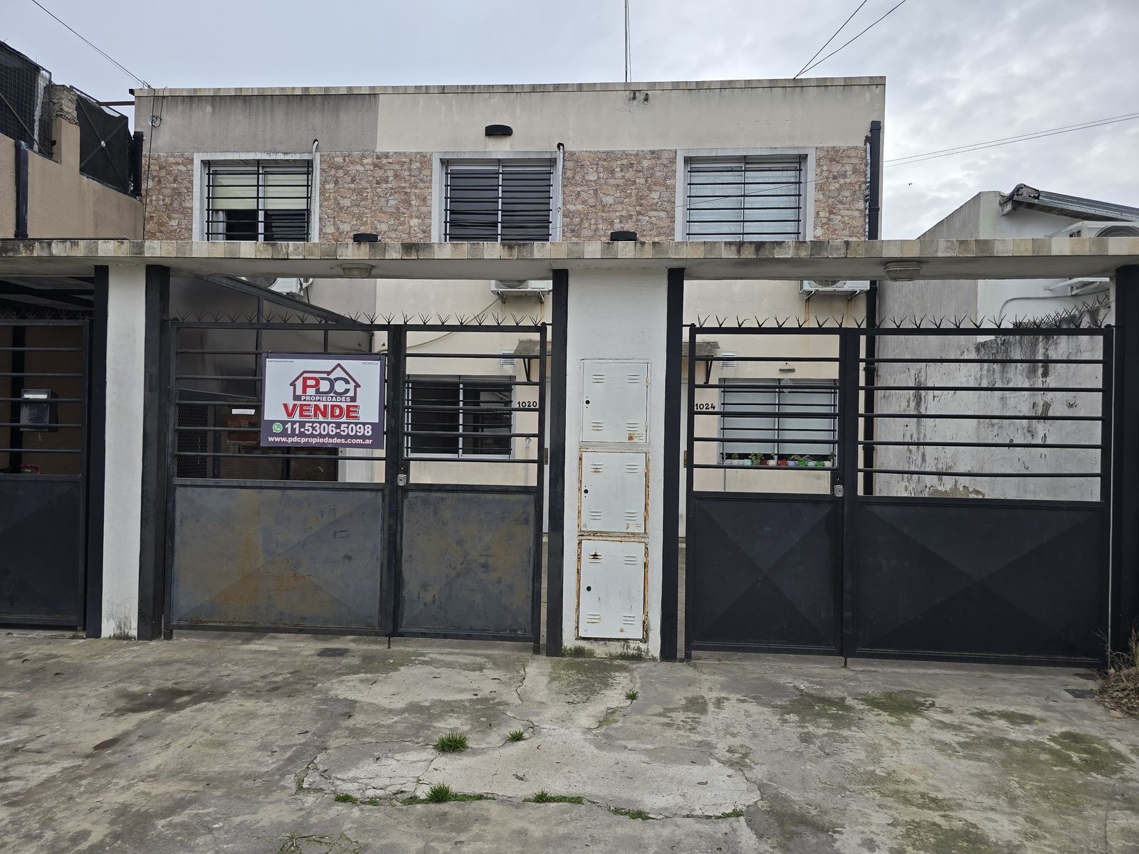 VENTA DE DUPLEX 3 AMBIENTES - SIN EXPENSAS - APTO A CRÉDITO - LUIS GUILLÓN