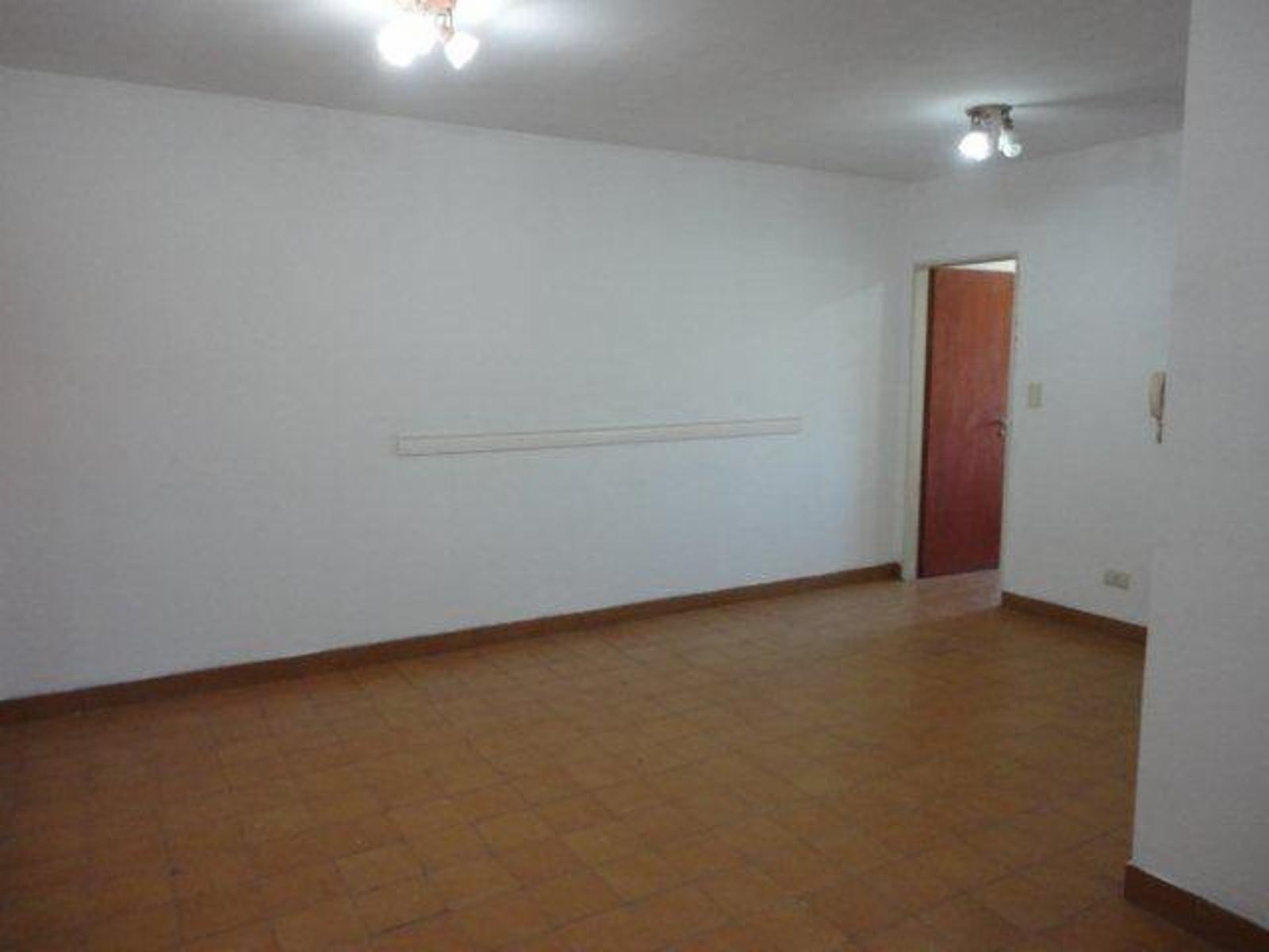 ALQUILER DE DEPARTAMENTO 3 AMBIENTES EN PLANTA BAJA - BALCÓNCERRADO-BARRIO COCA COLA - MONTE GRANDE