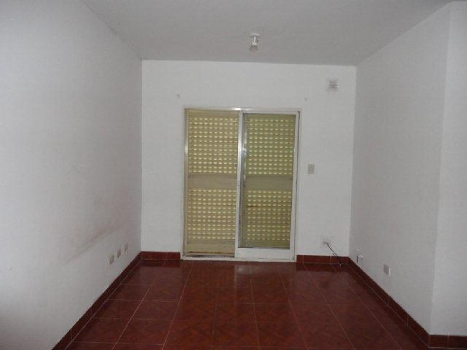 VENTA DE DEPARTAMENTO 3 AMBIENTES EN BARRIO COCA COLA - AUTÓNOMOS 2 - MONTE GRANDE