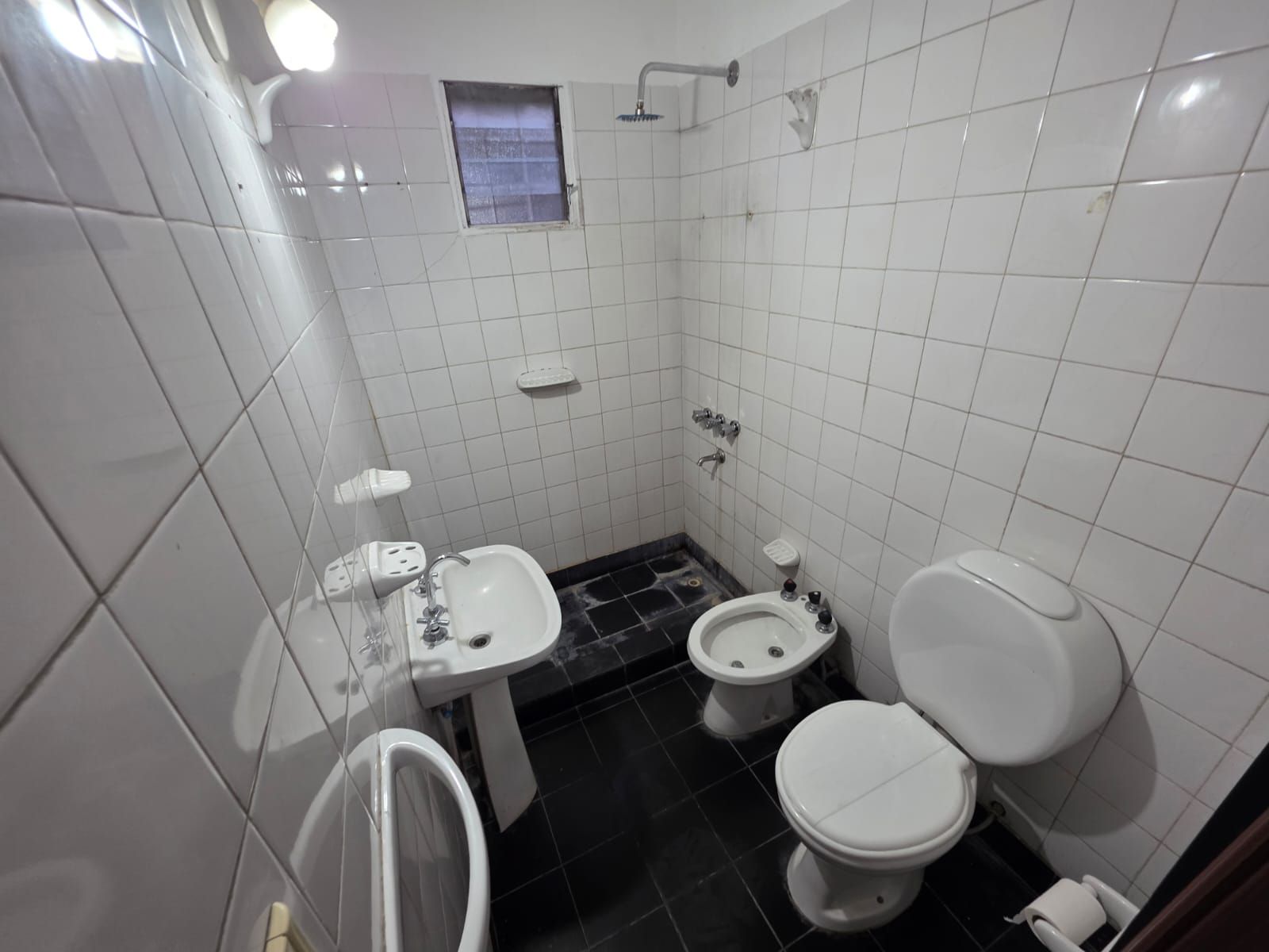 ALQUILER DE DEPARTAMENTO 3 AMBIENTES EN BARRIO COCA COLA - A METROS DE AVENIDA - MONTE GRANDE