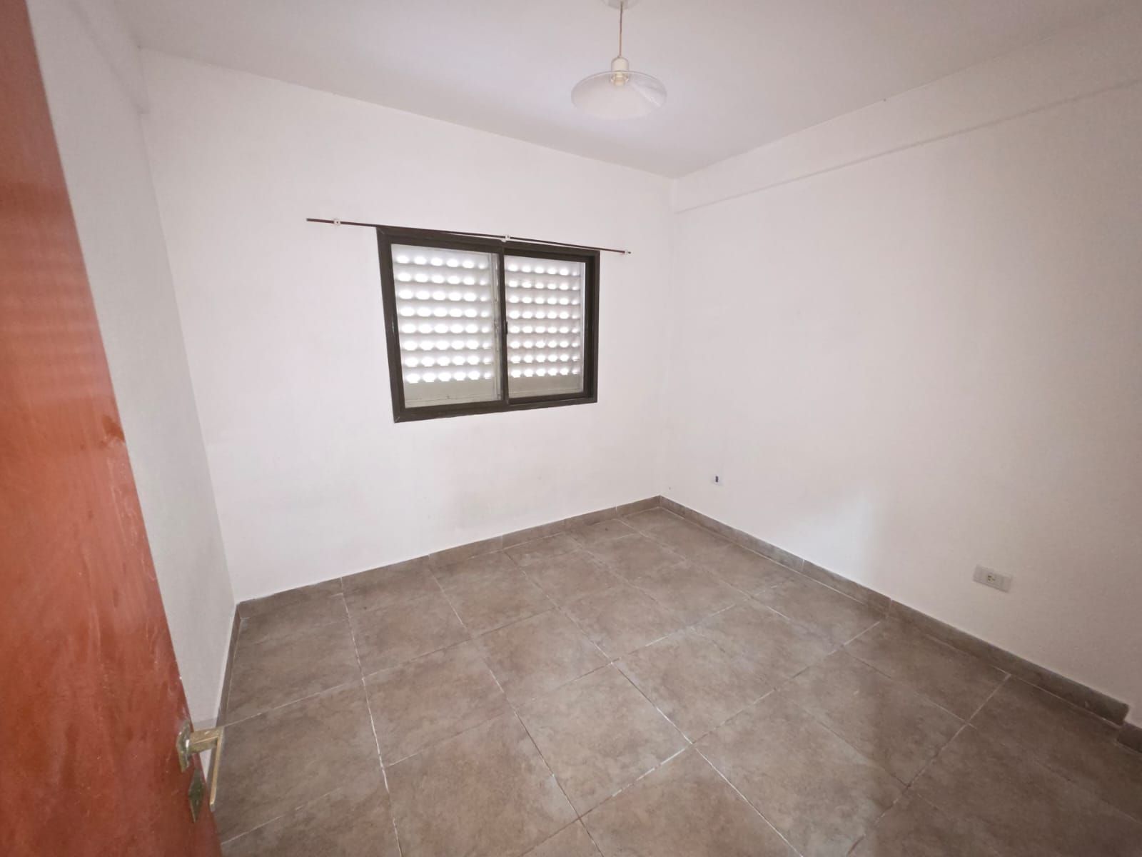 ALQUILER DE DEPARTAMENTO 3 AMBIENTES - BARRIO COCA COLA - MONTE GRANDE -