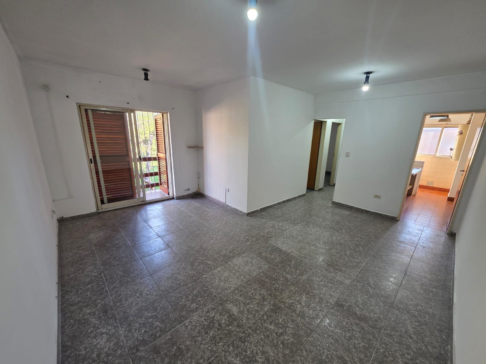 ALQUILER DE DEPARTAMENTO 3 AMBIENTES EN BARRIO COCA COLA - MONTE GRANDE