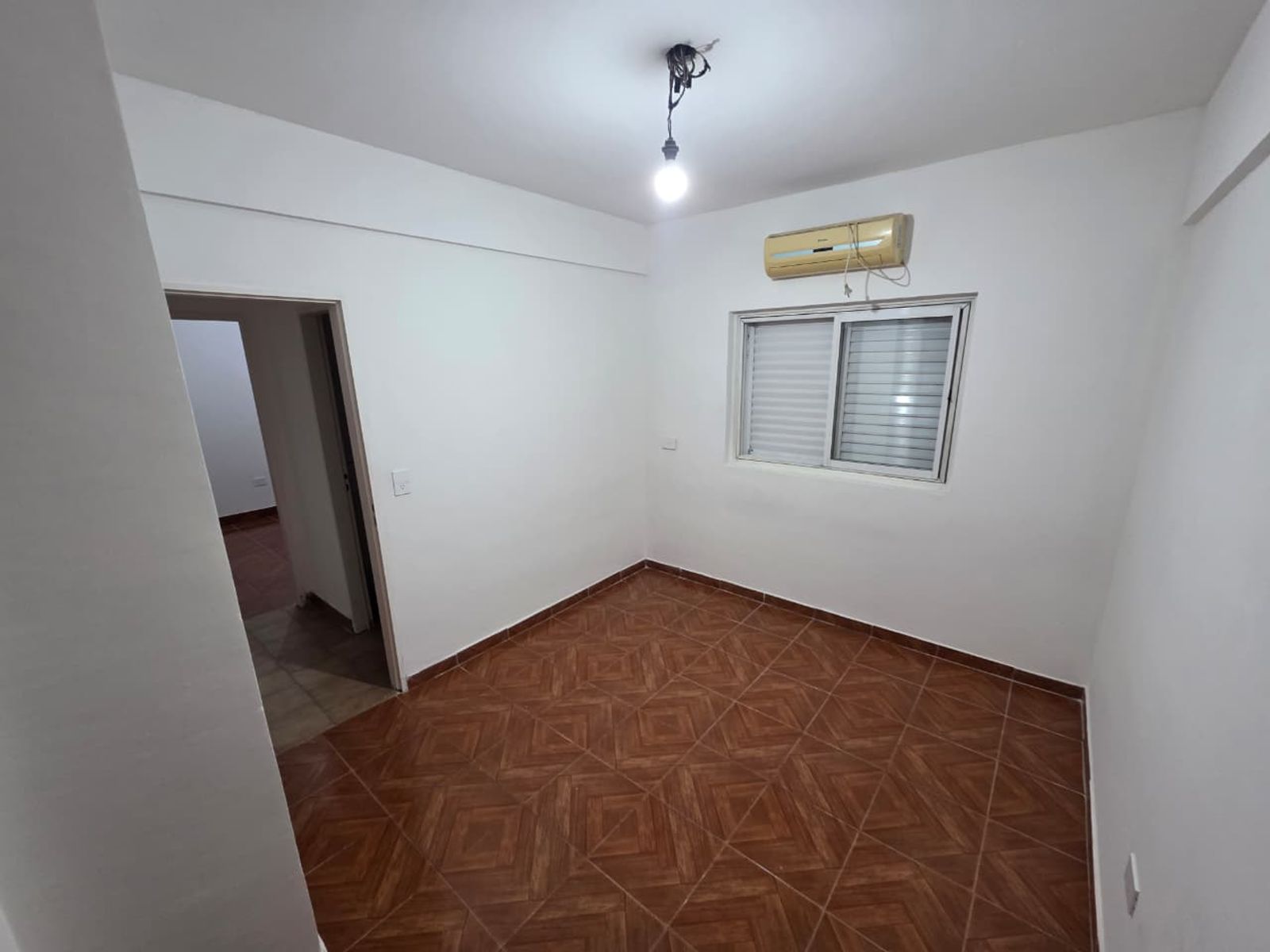 VENTA DE DEPARTAMENTO 3 AMBIENTES EN BARRIO COCA COLA - MONTE GRANDE