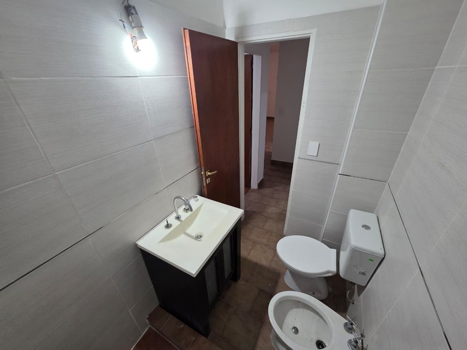 VENTA DE DEPARTAMENTO 3 AMBIENTES EN BARRIO COCA COLA - MONTE GRANDE