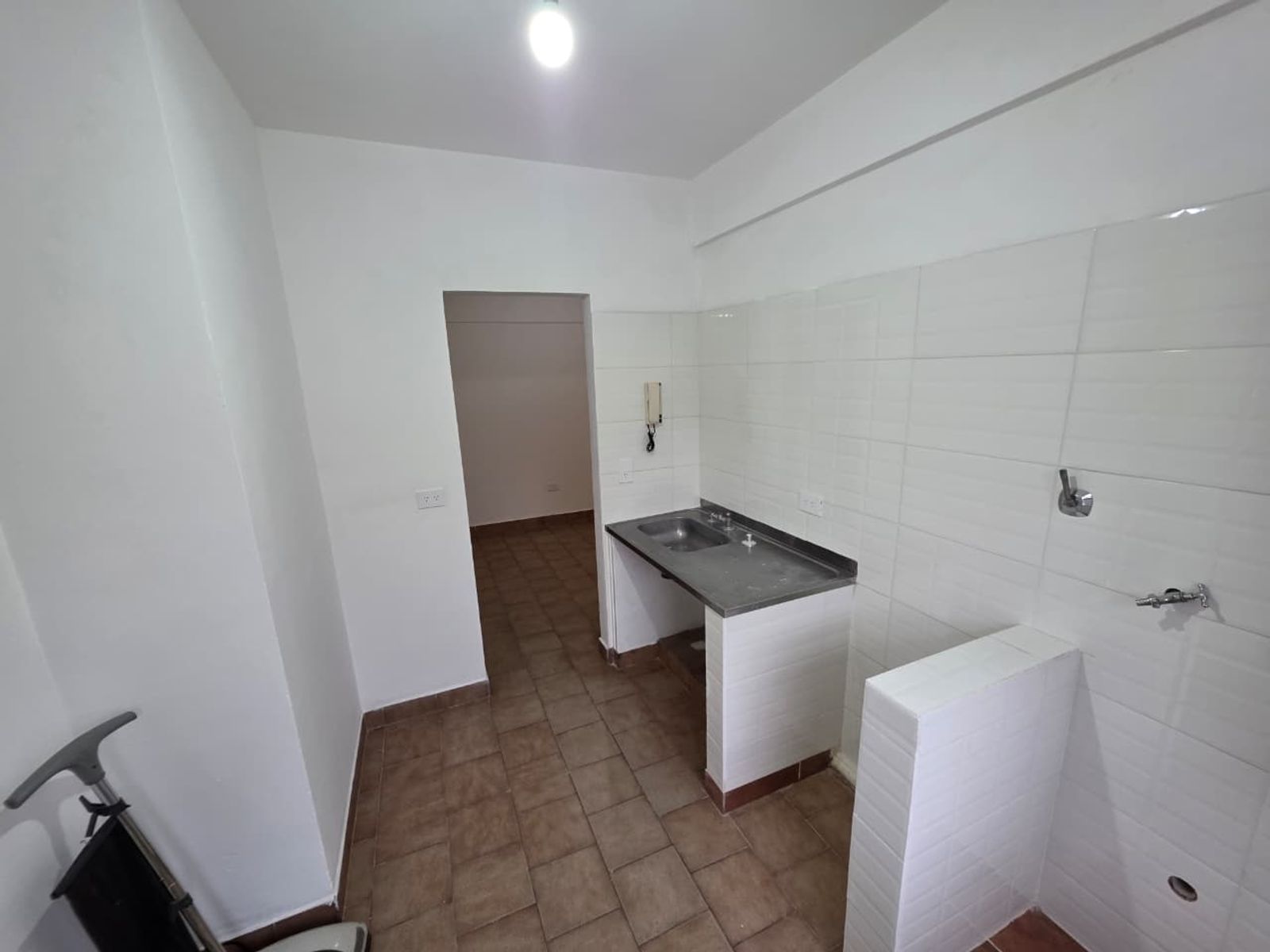VENTA DE DEPARTAMENTO 3 AMBIENTES EN BARRIO COCA COLA - MONTE GRANDE