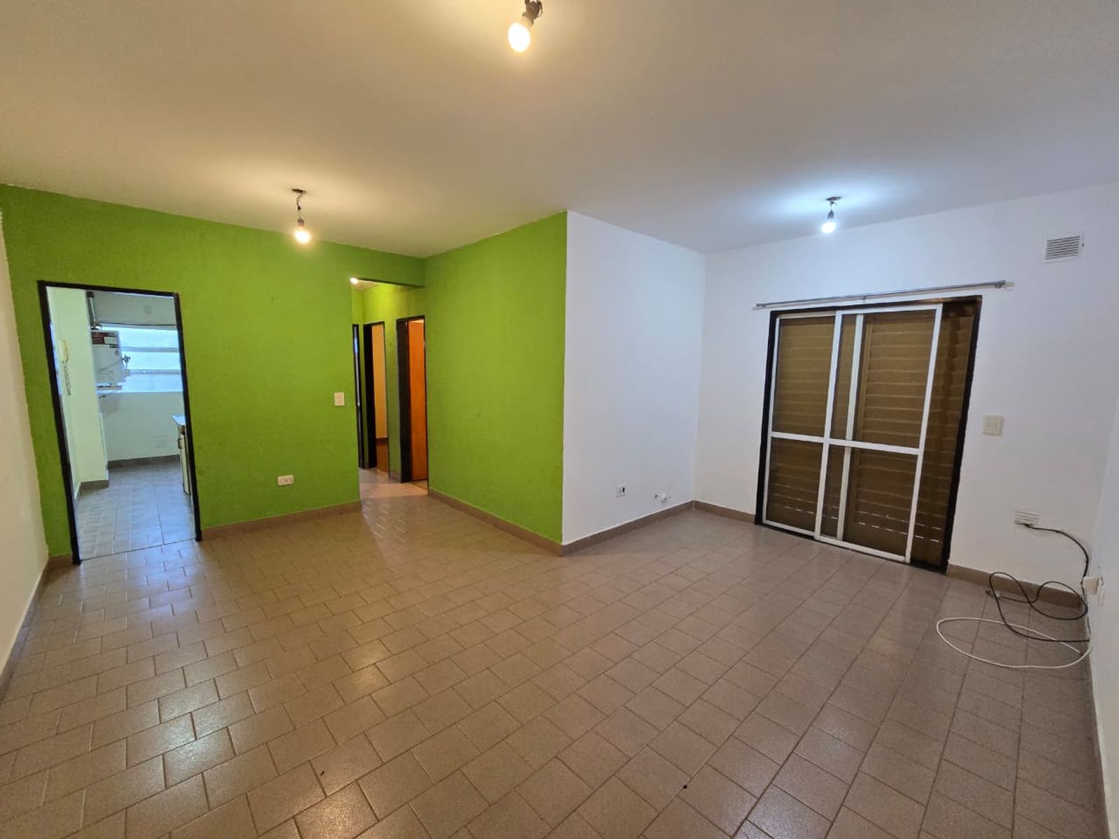 ALQUILER DE DEPARTAMENTO 3 AMBIENTES EN PLANTA BAJA - BARRIO COCA COLA - MONTE GRANDE