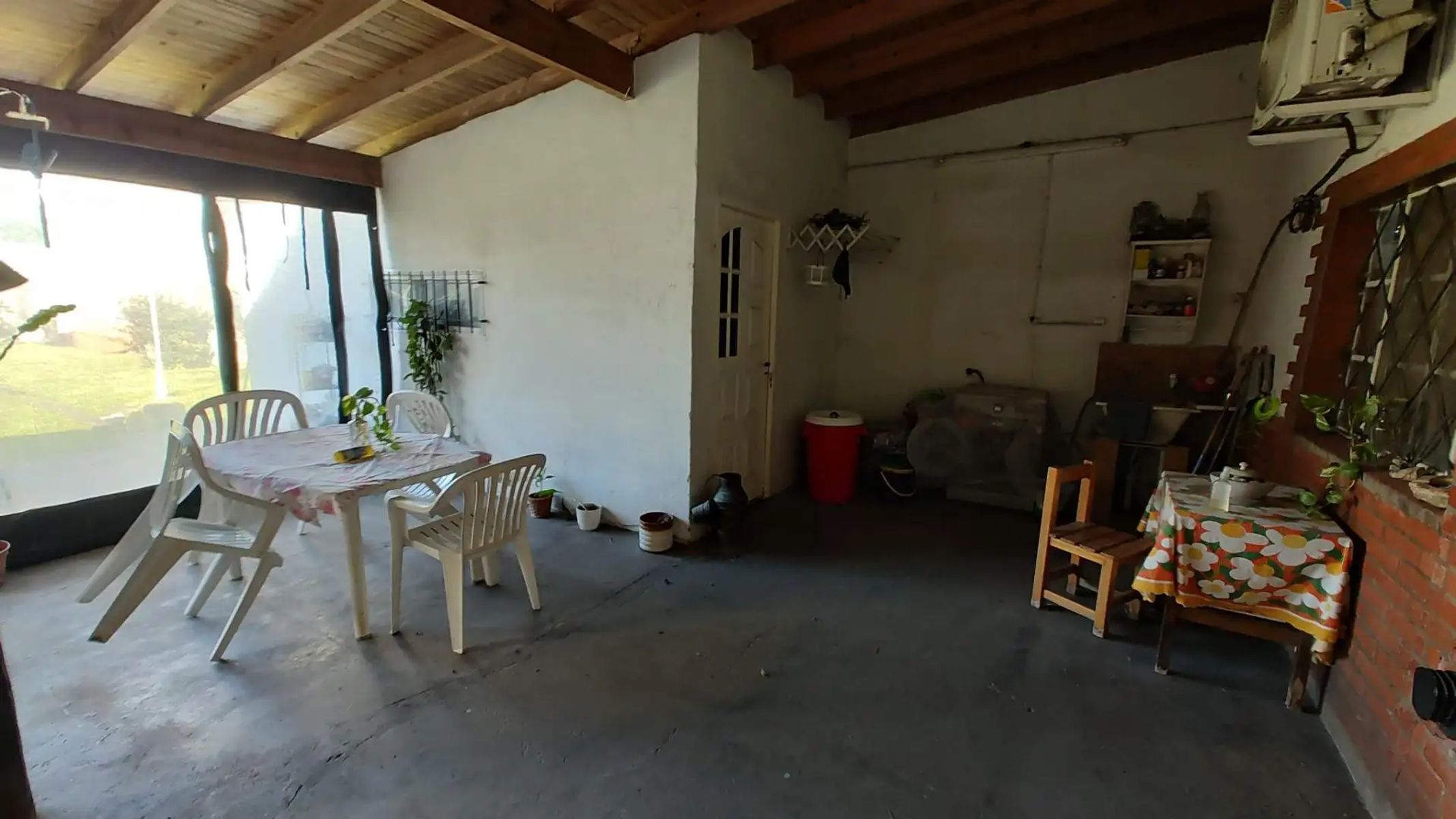 VENTA DE CASA 3 AMBIENTES SOBRE LOTE DE 350 M² - A METROS DE CAMINODECINTURA - LUIS GUILLÓN