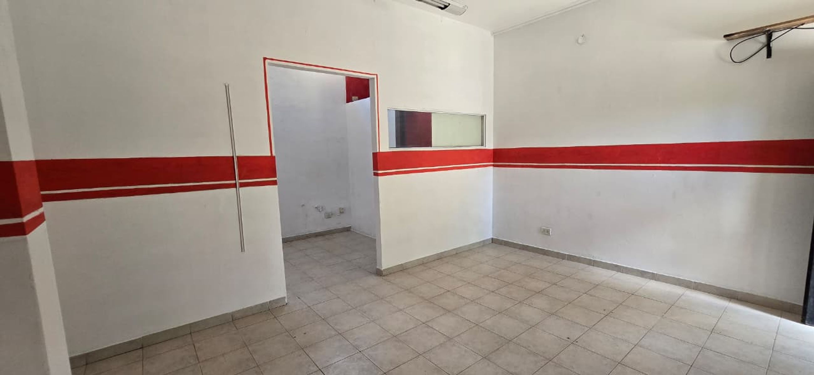 ALQUILER DE LOCAL COMERCIAL - MONTE GRANDE - 25 M²