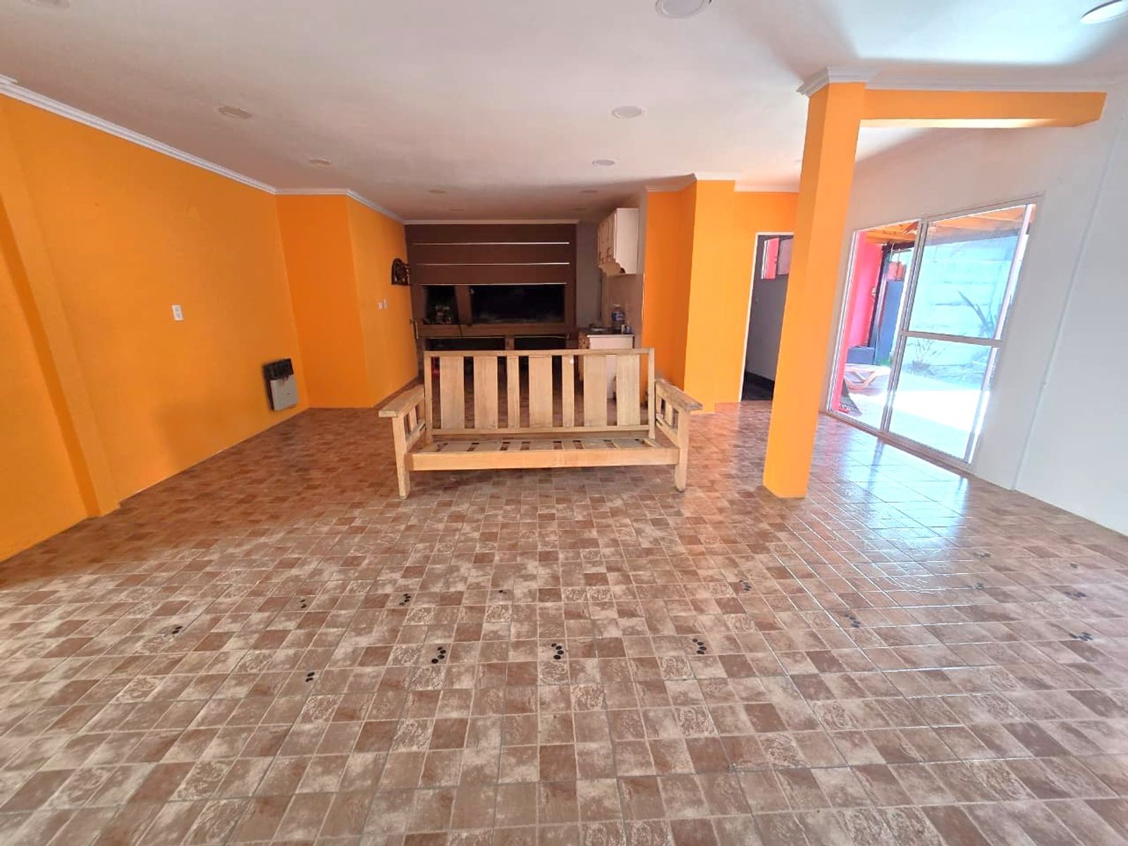 ALQUILER DE CASA 4 AMBIENTES CON PILETA DE NATACION - MONTE GRANDE