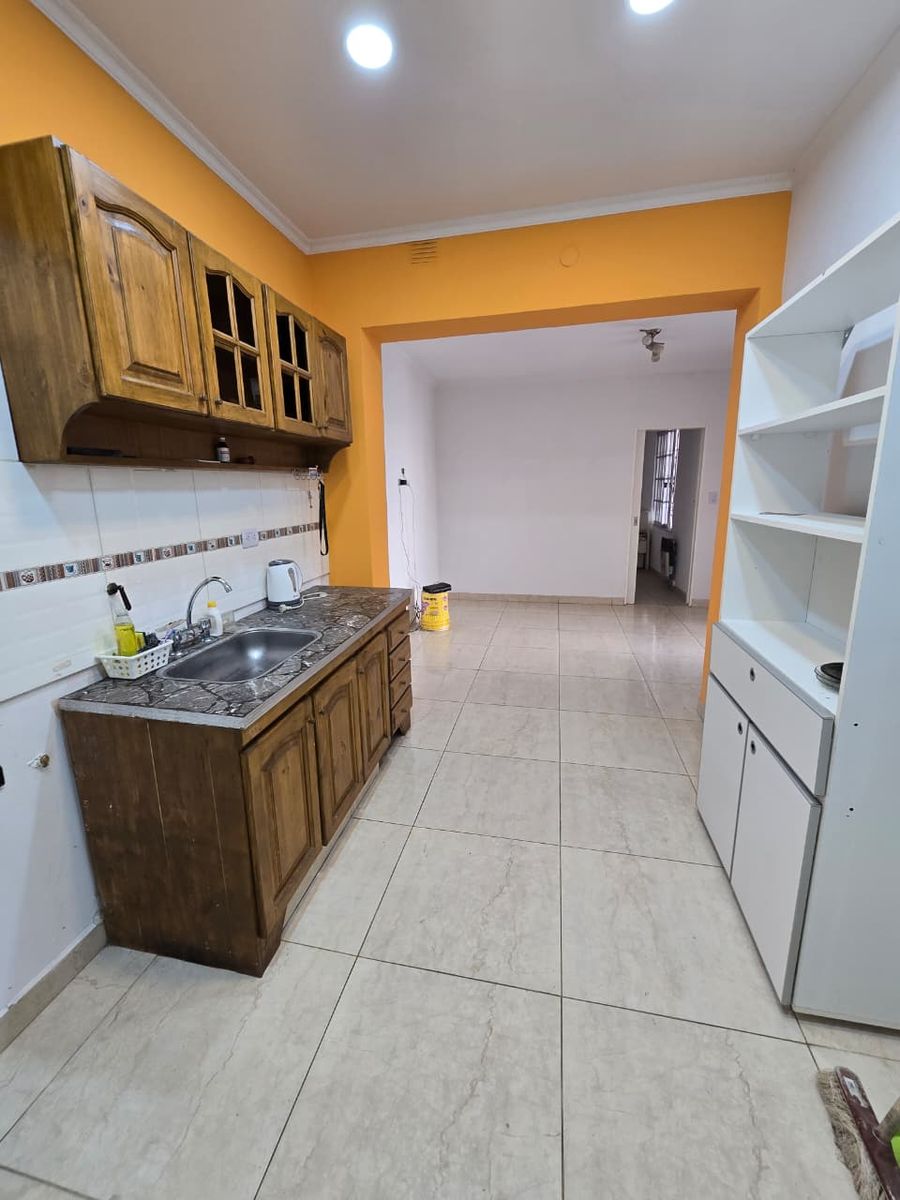 ALQUILER DE CASA 4 AMBIENTES CON PILETA DE NATACION - MONTE GRANDE