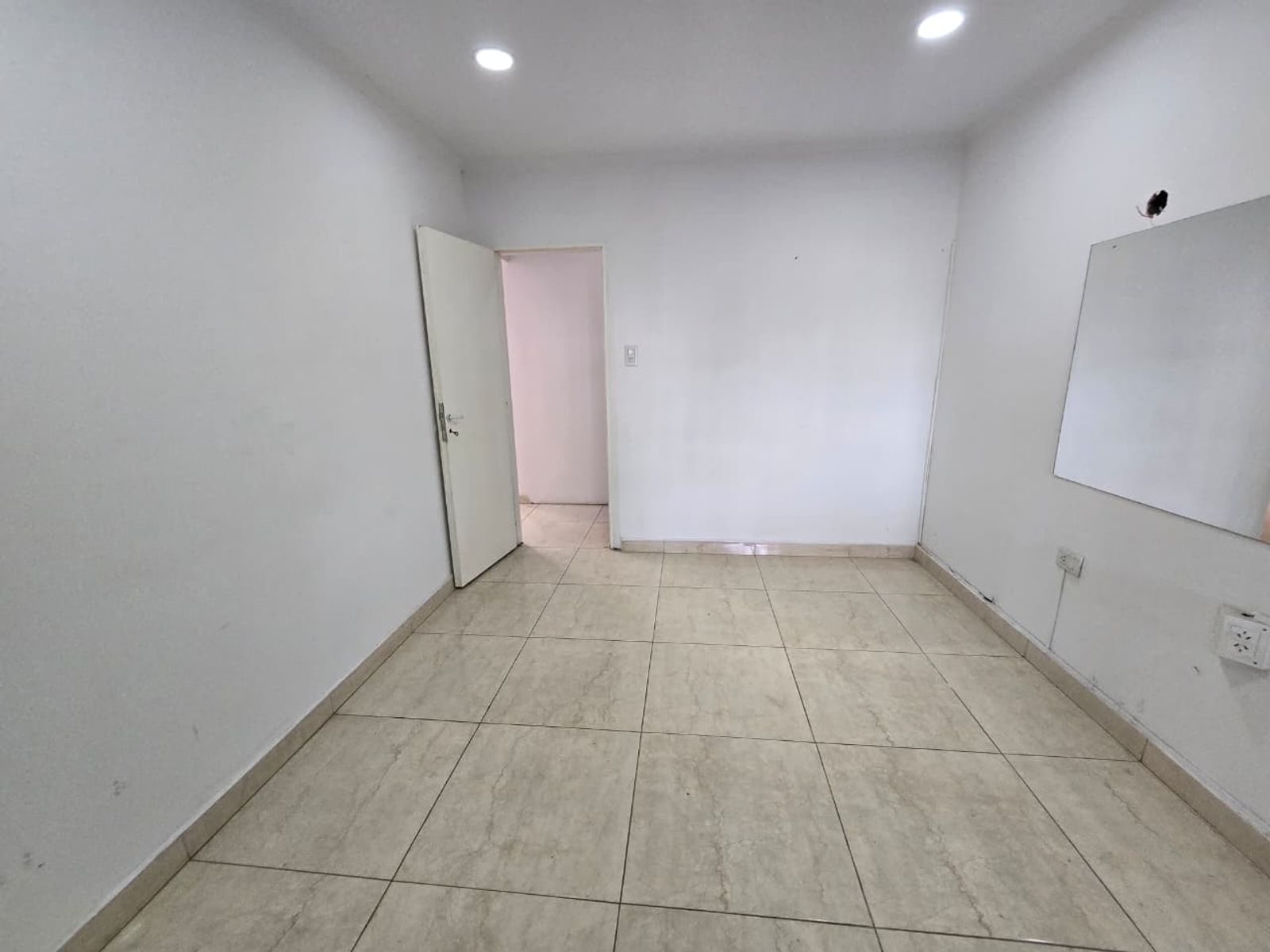 ALQUILER DE CASA 4 AMBIENTES CON PILETA DE NATACION - MONTE GRANDE