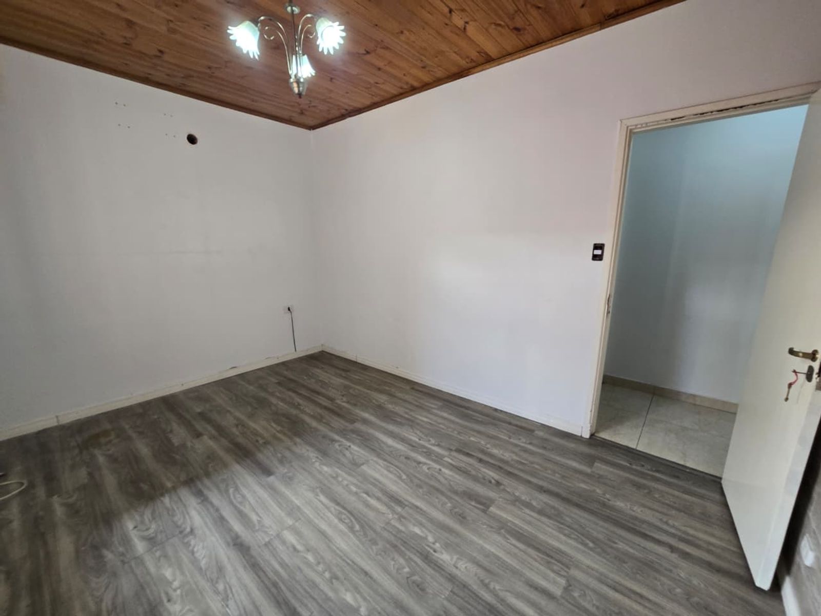 ALQUILER DE CASA 4 AMBIENTES CON PILETA DE NATACION - MONTE GRANDE
