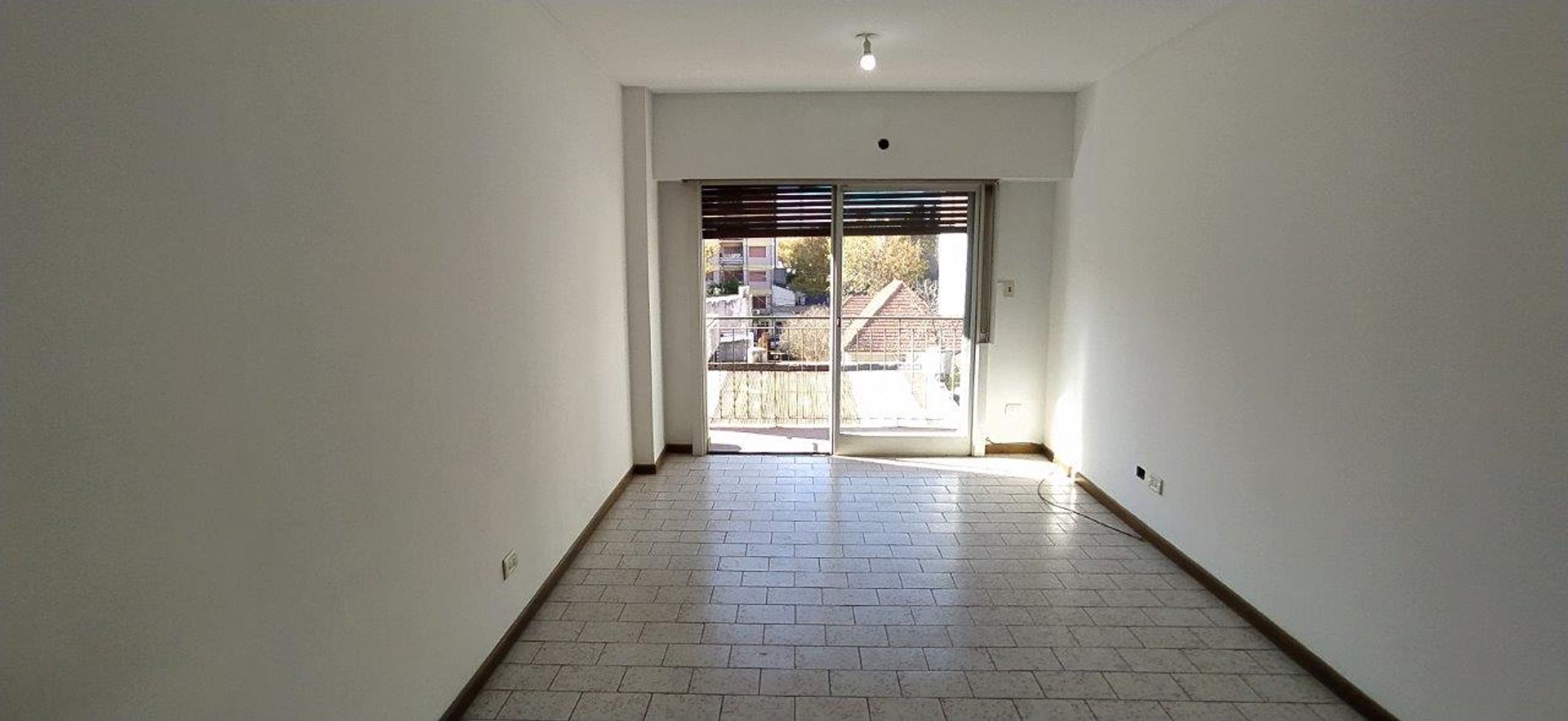 VENTA DE DEPARTAMENTO 2 AMBIENTES APTO A CREDITO EN MONTE GRANDE