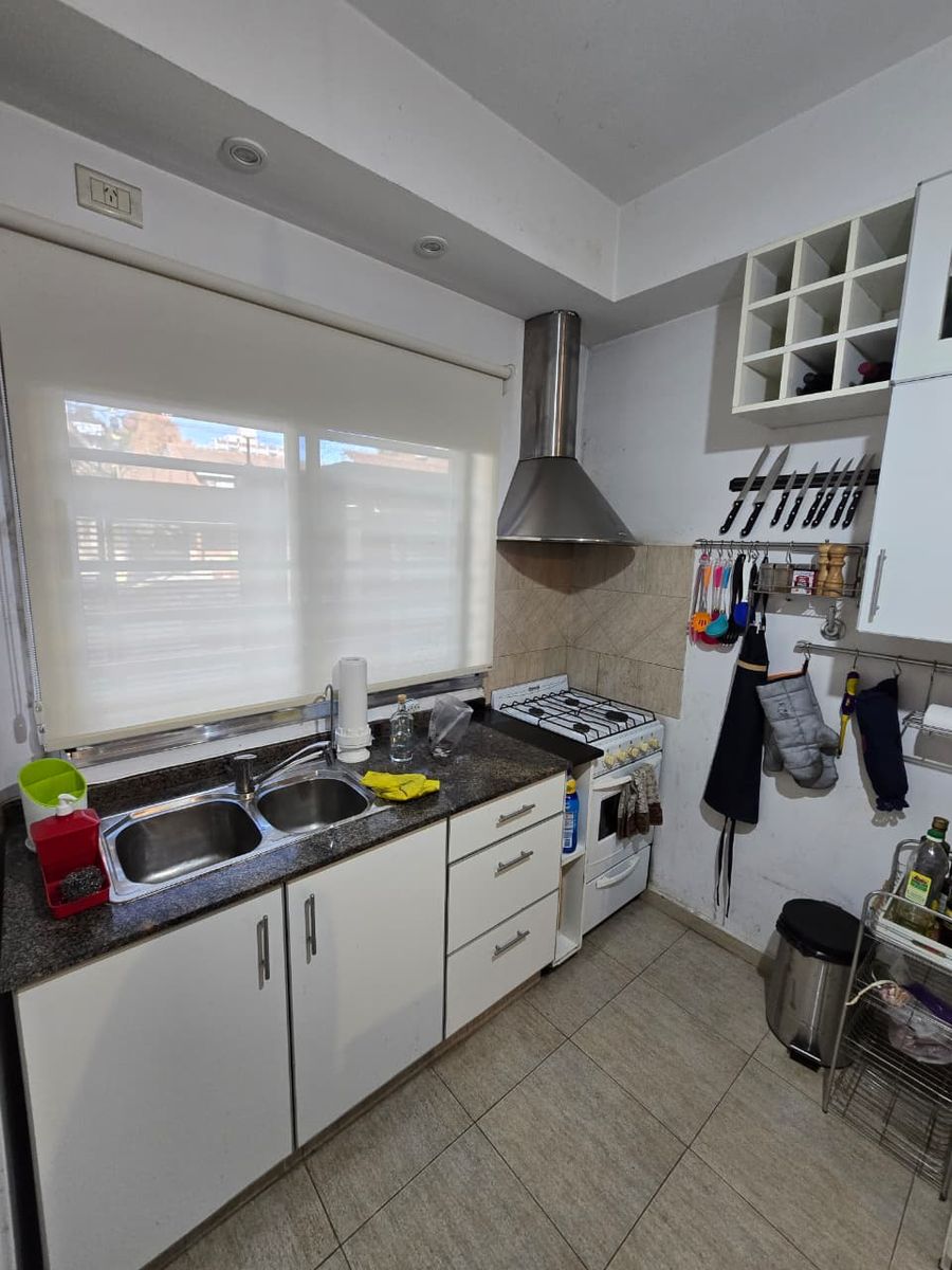VENTA DE DEPARTAMENTO 2 AMBIENTES CON COCHERA - LOMAS DE ZAMORA - CENTRO - APTO A CRÉDITO HIPOTECARIO