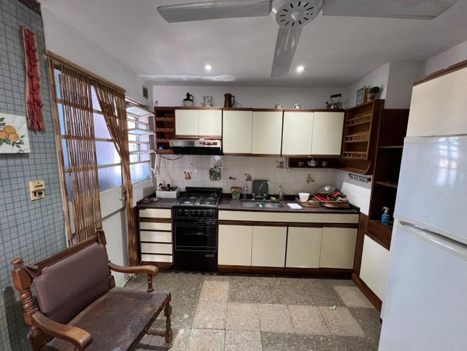 VENTA DE DEPARTAMENTO 3 AMBIENTES FRENTE A ESTACION MONTE GRANDE - APTO A CREDITO HIPOTECARIO