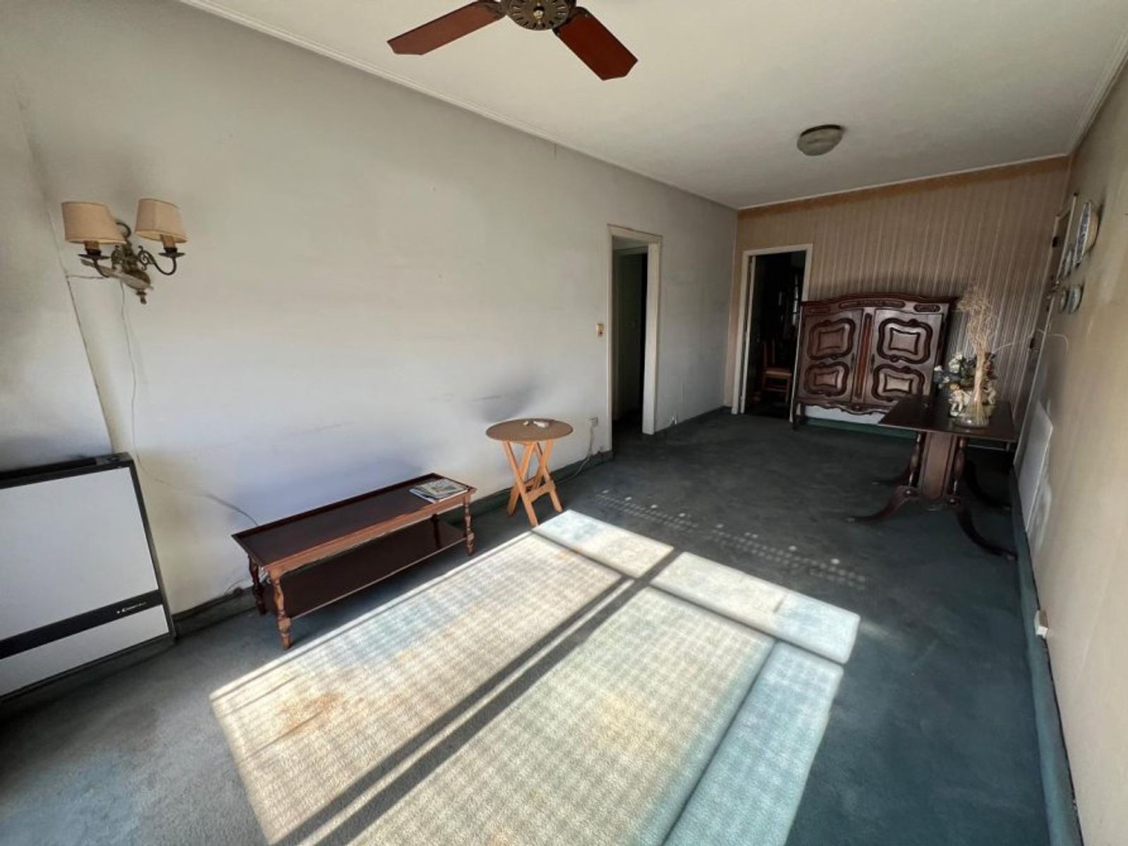 VENTA DE DEPARTAMENTO 3 AMBIENTES FRENTE A ESTACION MONTE GRANDE - APTO A CREDITO HIPOTECARIO