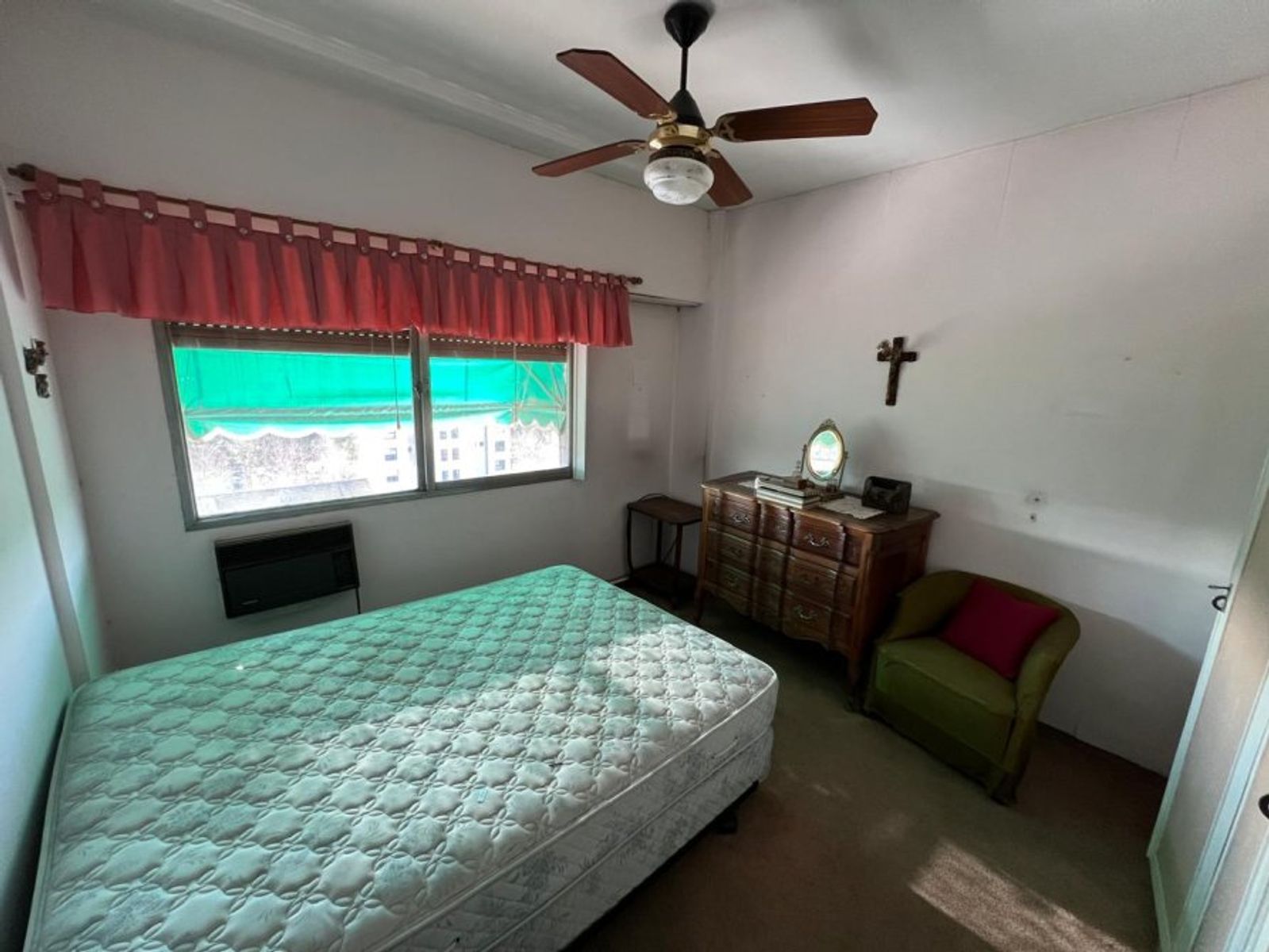 VENTA DE DEPARTAMENTO 3 AMBIENTES FRENTE A ESTACION MONTE GRANDE - APTO A CREDITO HIPOTECARIO