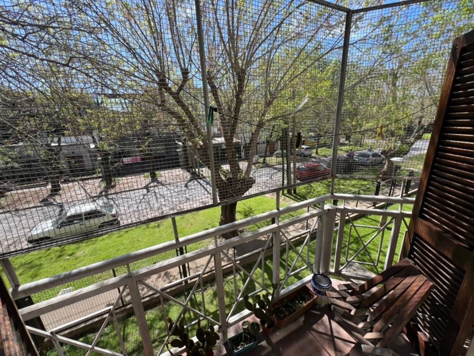 VENTA DE DEPARTAMENTO 3 AMBIENTES EN MONTE GRANDE - CON COCHERA - APTO A CREDITO HIPOTECARIO
