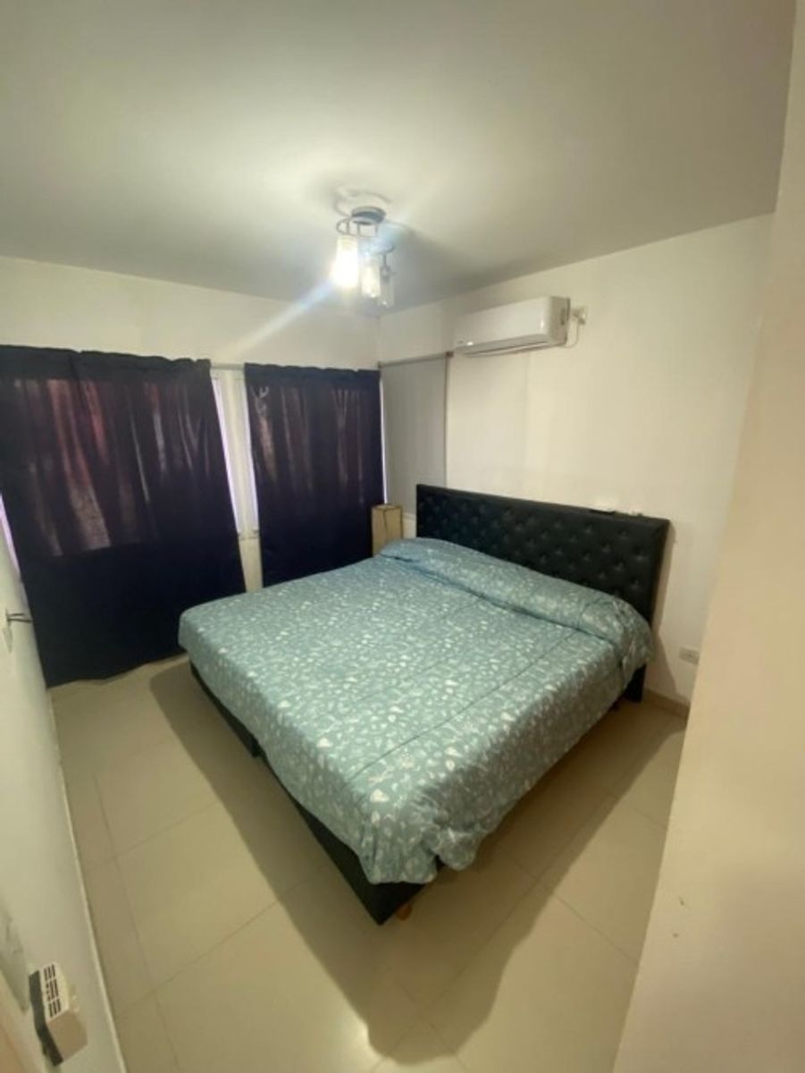 VENTA DE CASA 4 AMBIENTES EN BARRIO CERRADO LOS ROBLES - MONTE GRANDE - APTO CRÉDITO HIPOTECARIO.
