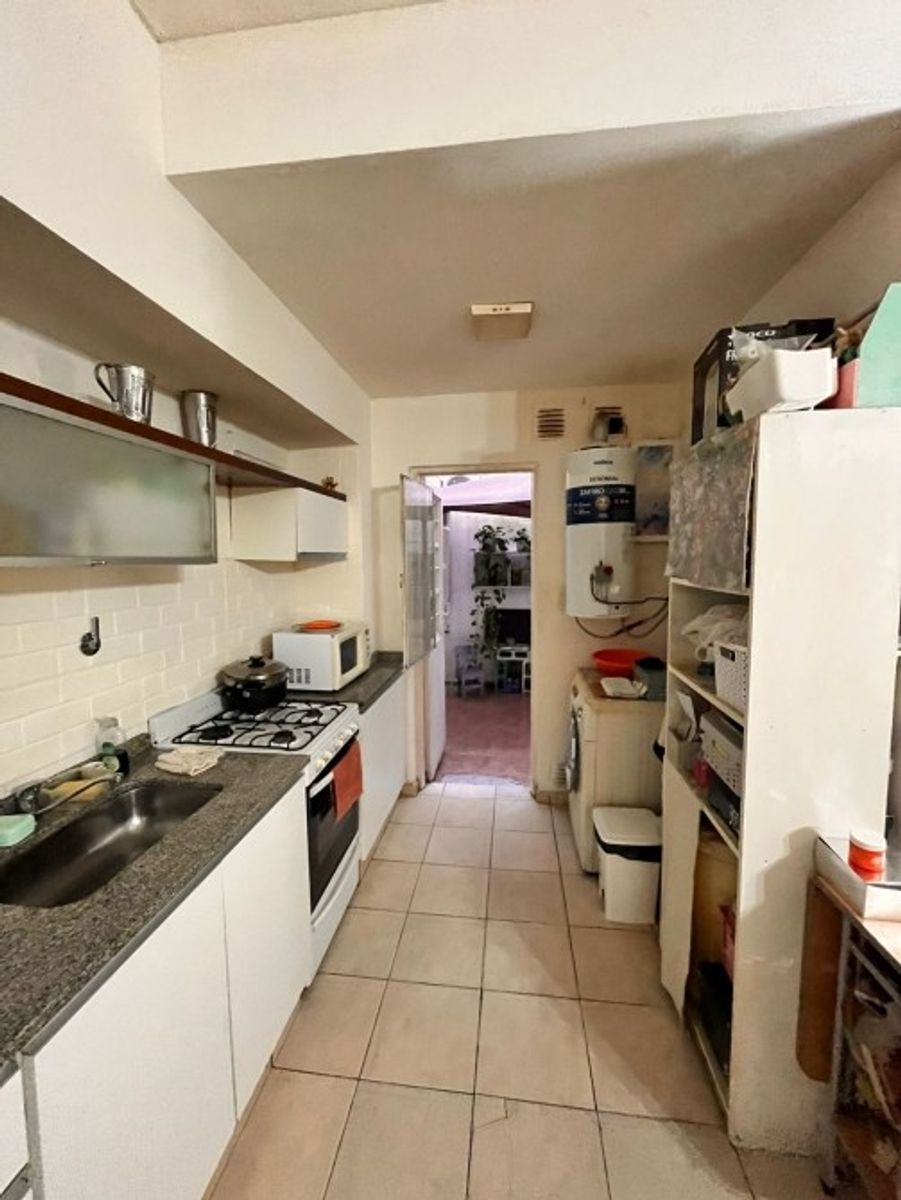 VENTA DE EXCELENTE DEPARTAMENTO EN CENTRO DE LOMAS DE ZAMORA - APTO CREDITO HIPOTECARIO