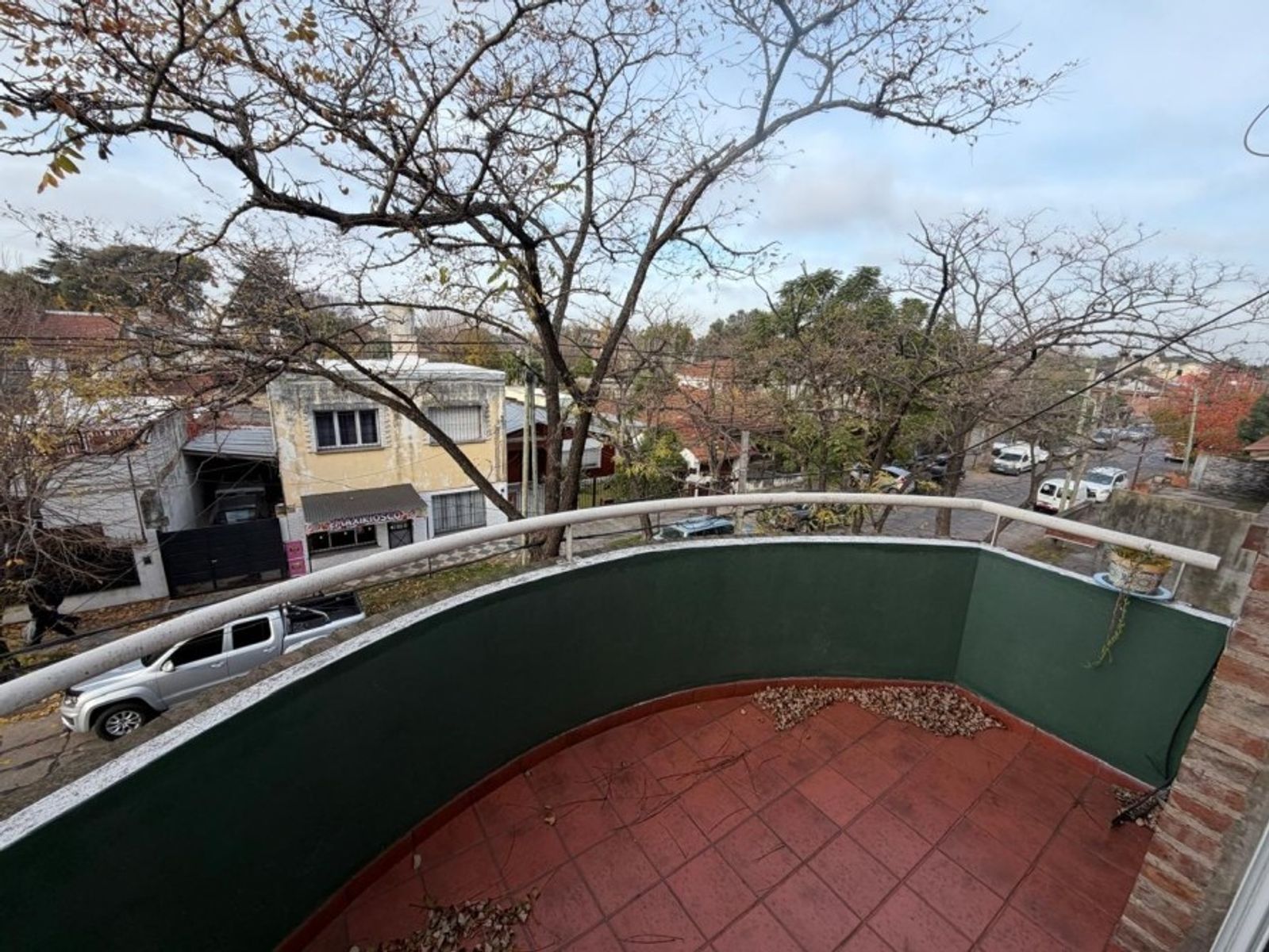 VENTA DE DEPARTAMENTO 2 AMBIENTES CON COCHERA EN MONTE GRANDE - APTO A CRÉDITO HIPOTECARIO.