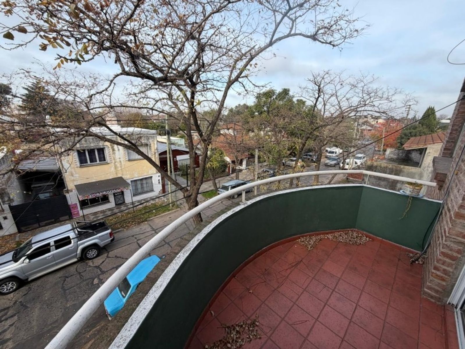 VENTA DE DEPARTAMENTO 2 AMBIENTES CON COCHERA EN MONTE GRANDE - APTO A CRÉDITO HIPOTECARIO.