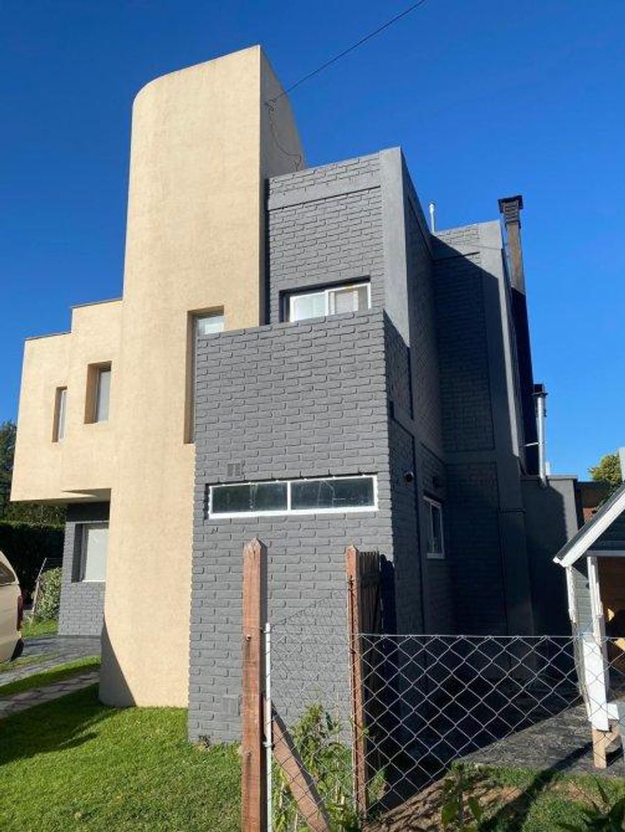 VENTA DE HERMOSA CASA 4 AMBIENTES EN COUNTRY EL VENADO DE CANNING - APTA CRÉDITO Y POSIBILIDAD DE FINANCIACIÓN DIRECTA