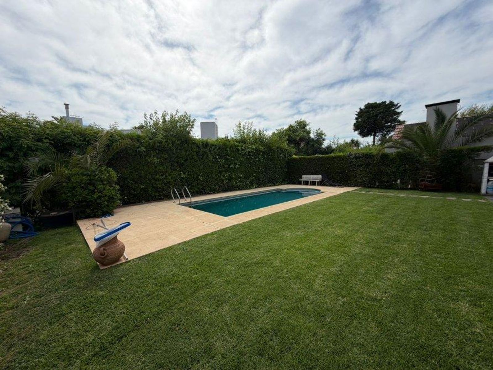 VENTA DE HERMOSA CASA 4 AMBIENTES EN COUNTRY EL VENADO DE CANNING - APTA CRÉDITO Y POSIBILIDAD DE FINANCIACIÓN DIRECTA