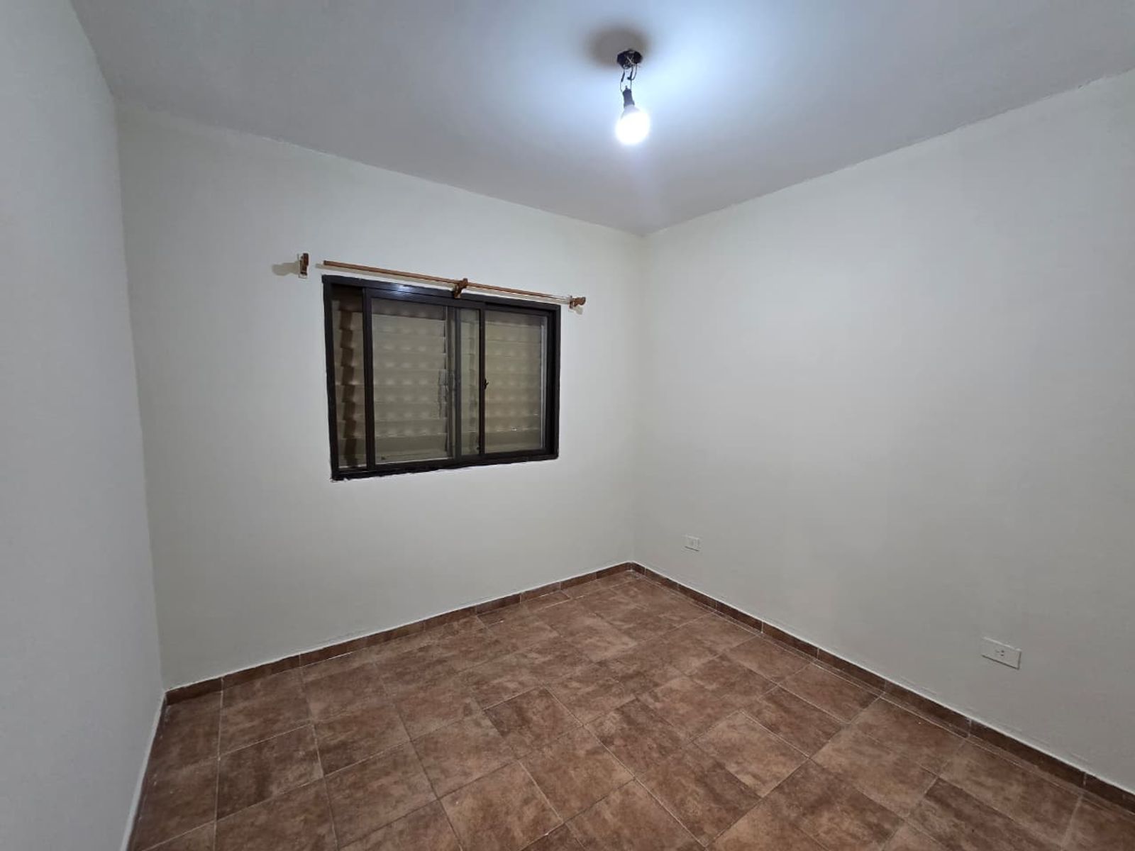 ALQUILER DE DEPARTAMENTO 3 AMBIENTES EN BARRIO COCA COLA MONTE GRANDE