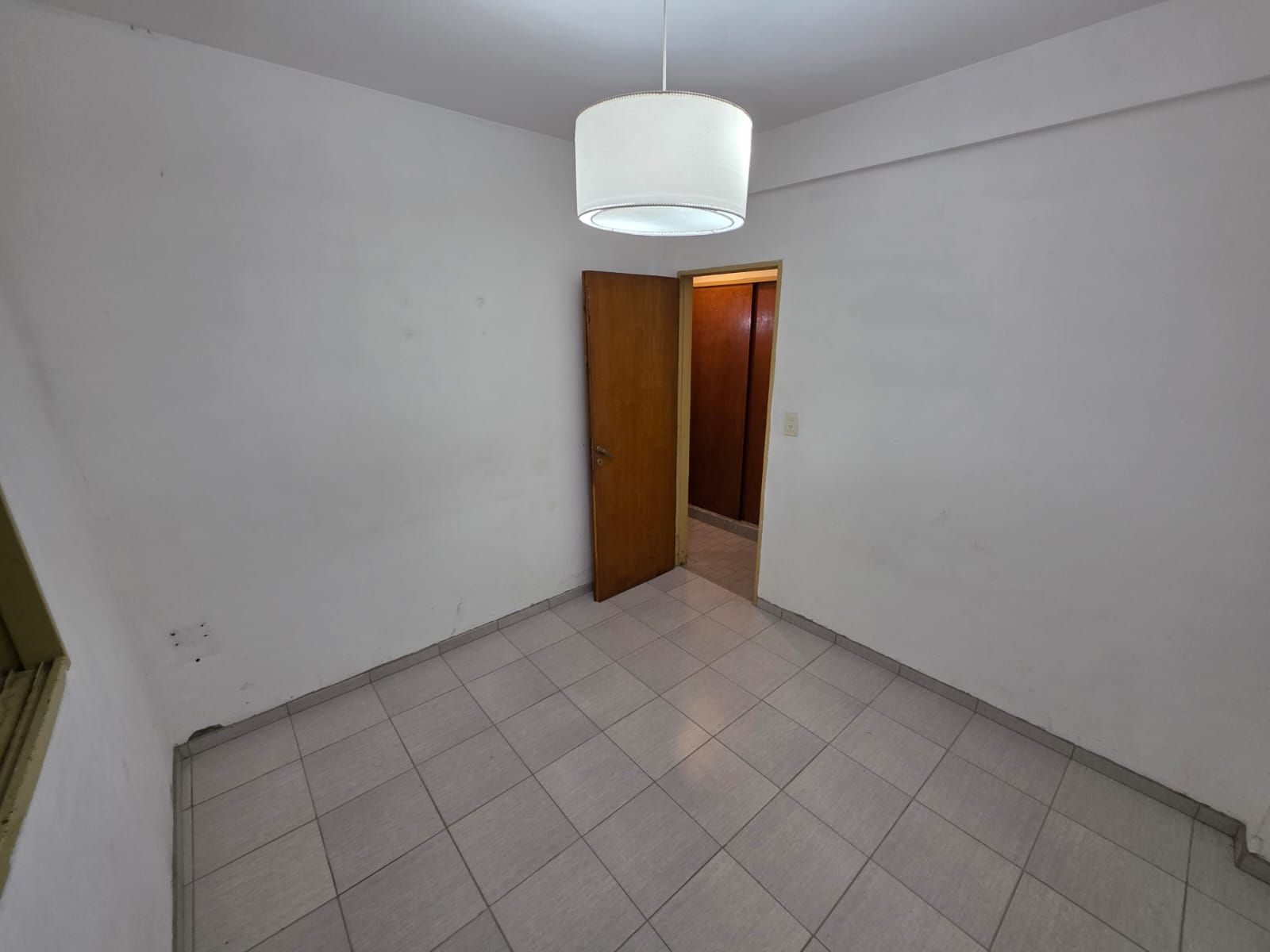 ALQUILER DE DEPARTAMENTO 3 AMBIENTES EN BARRIO COCA COLA - MONTE GRANDE - SOBRE AV. R. SANTAMARINA