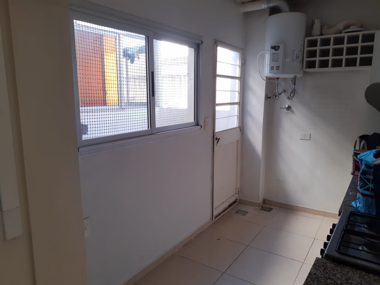 VENTA DE DEPARTAMENTO 2 AMBIENTES CON COCHERA - APTO A CRÉDITO HIPOTECARIO