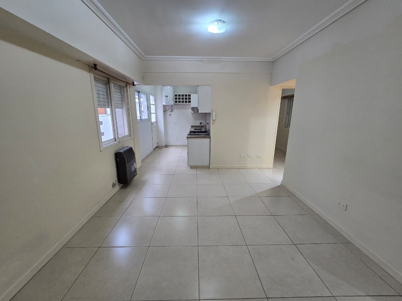 VENTA DE DEPARTAMENTO 2 AMBIENTES CON COCHERA - APTO CRÉDITO HIPOTECARIO